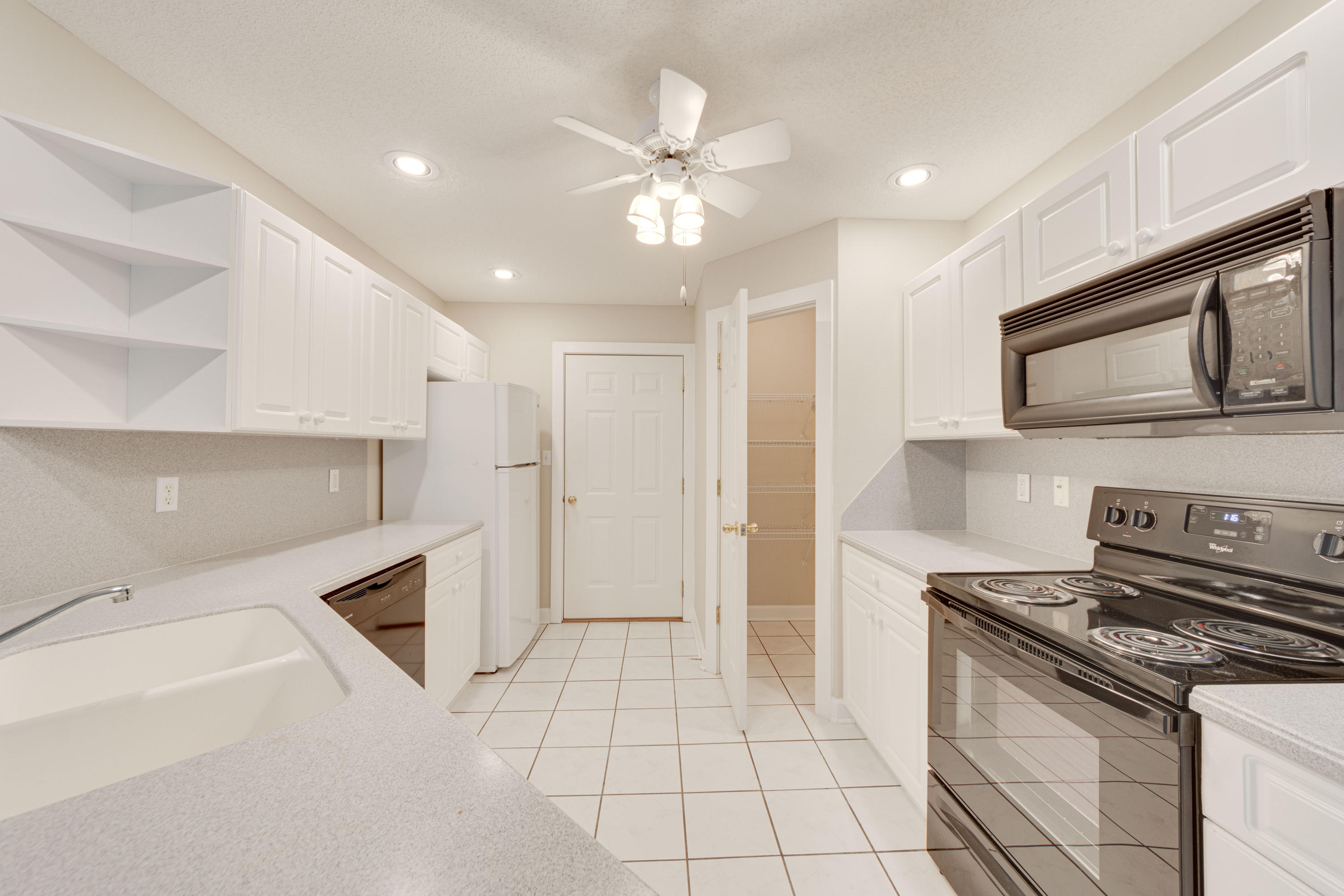 SEA DUNES - Residential