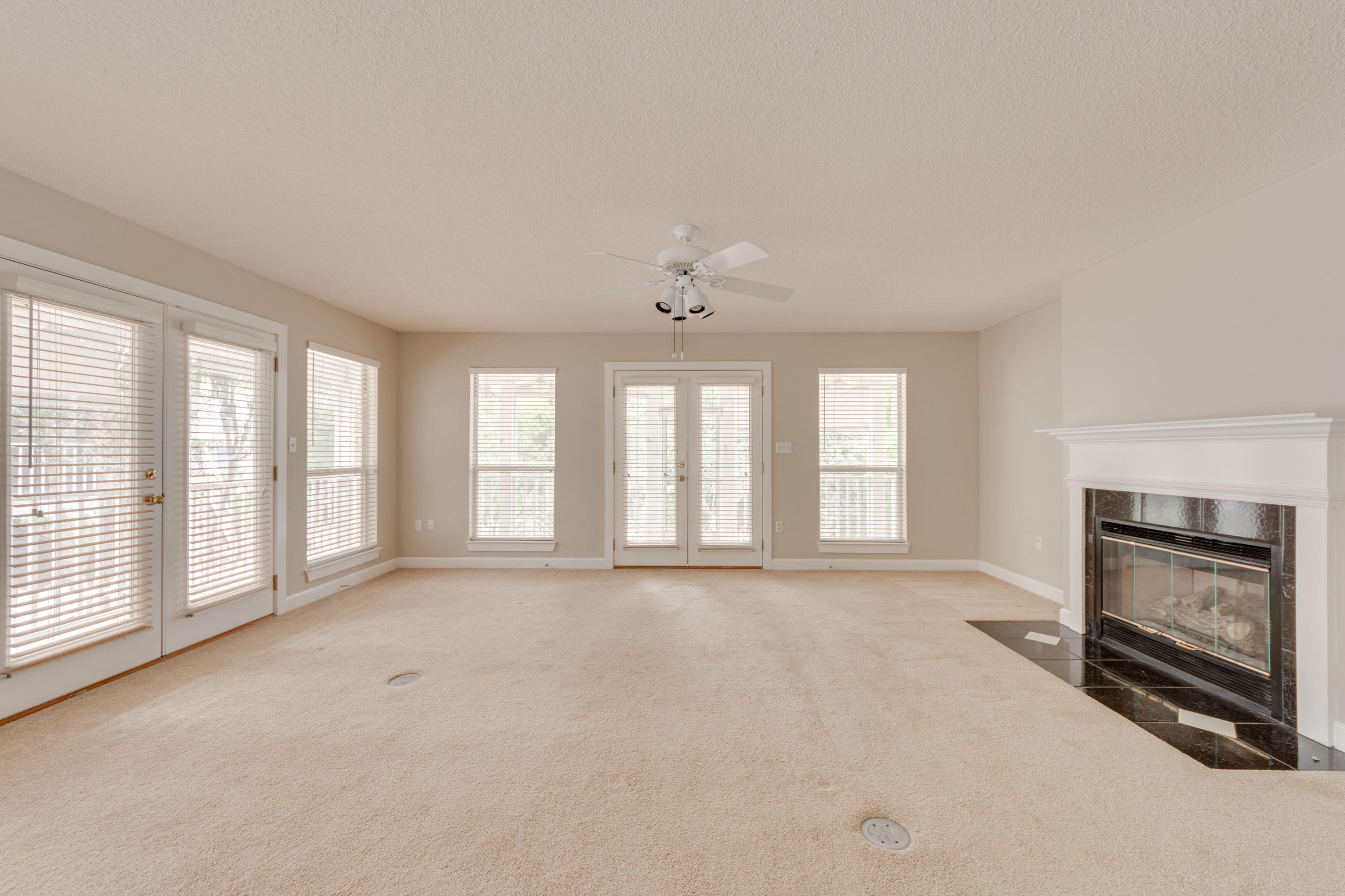 SEA DUNES - Residential