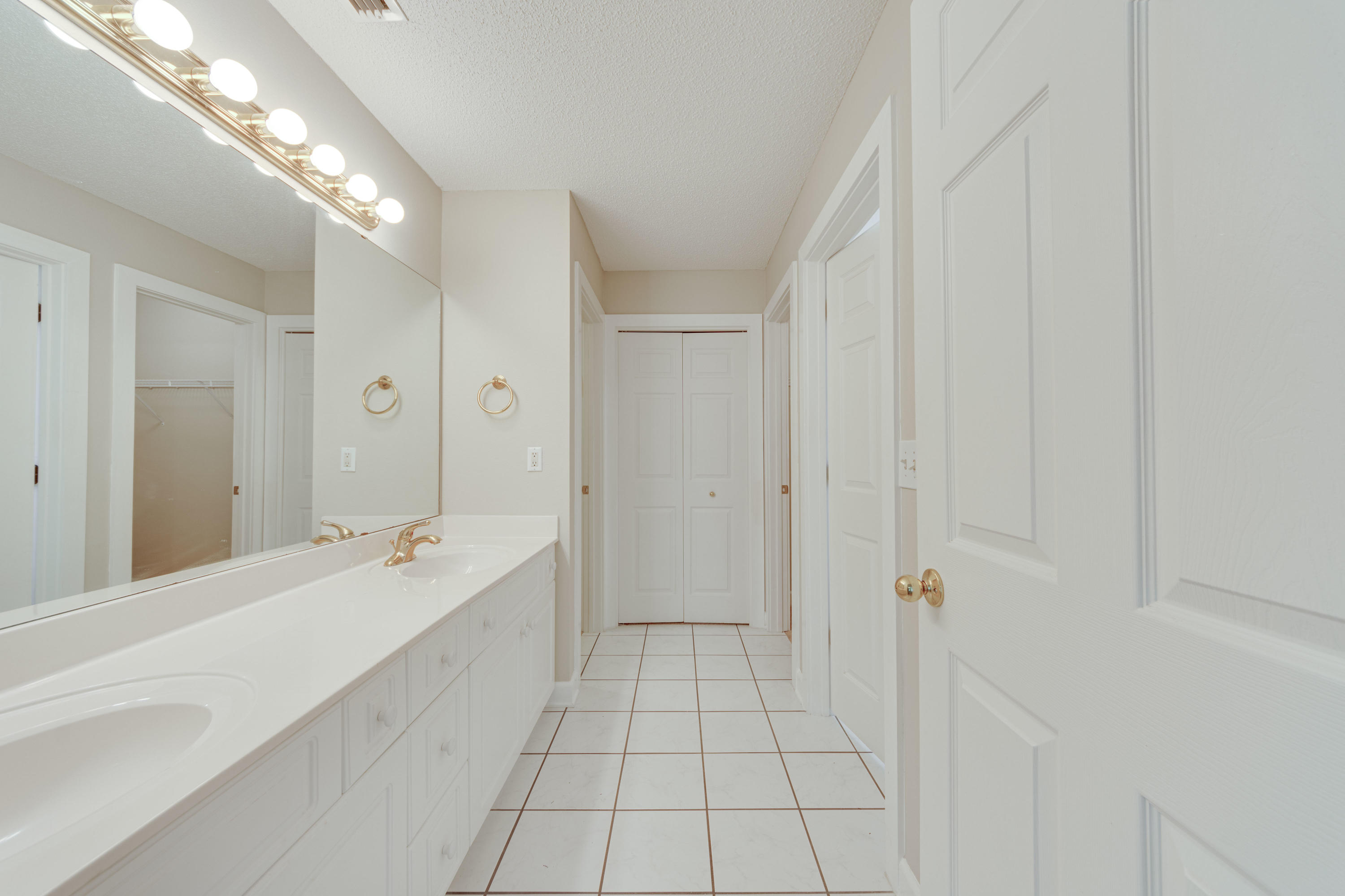 SEA DUNES - Residential