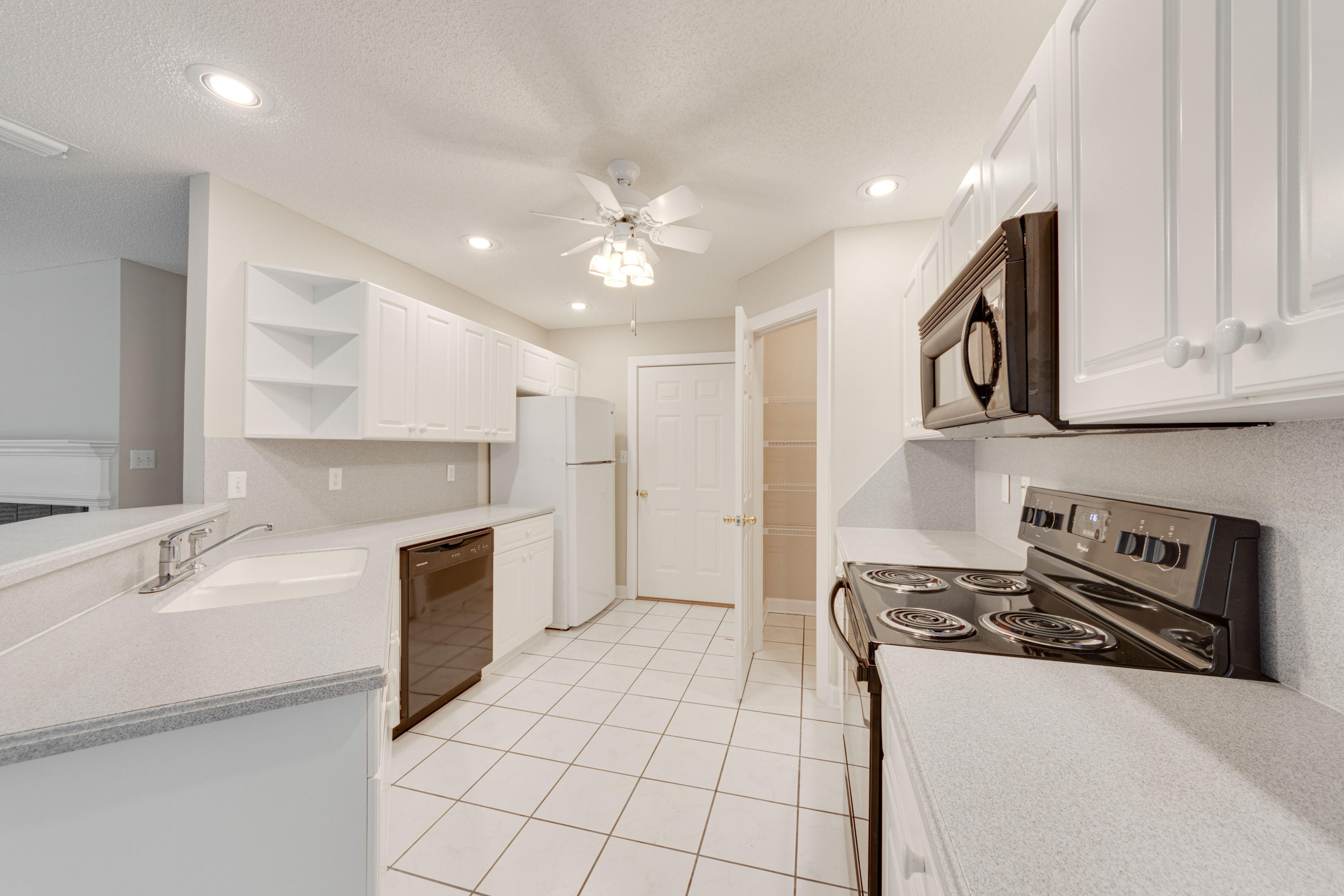 SEA DUNES - Residential