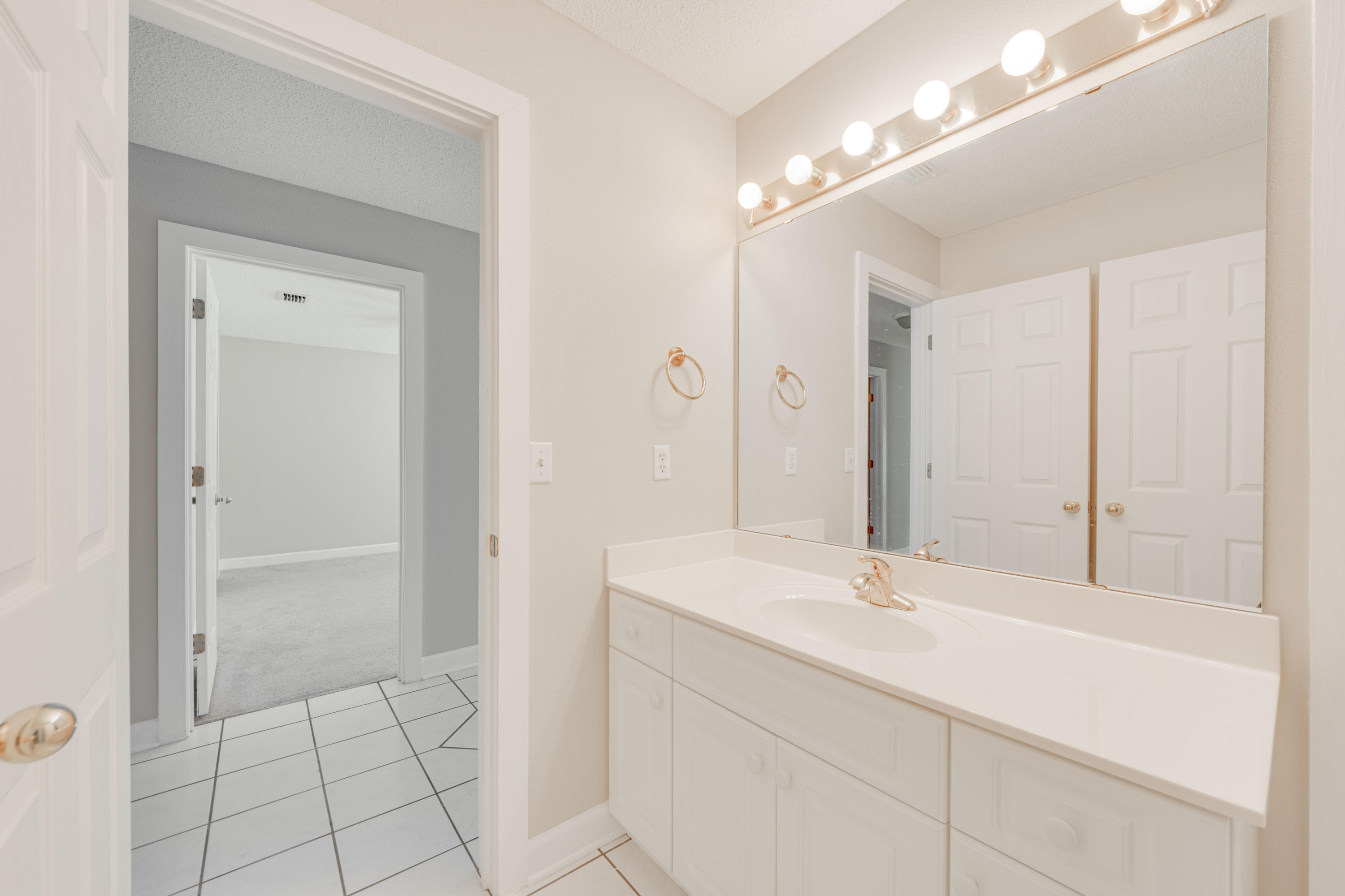 SEA DUNES - Residential