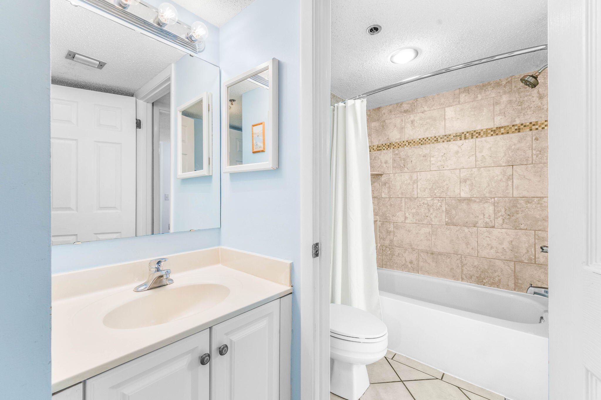 SUNDESTIN INTERNATIONAL CONDO - Residential