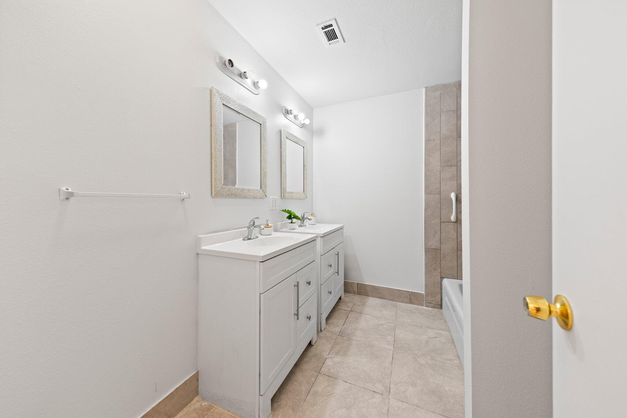 GARNIERS HEIGHTS 1ST ADDN - Residential