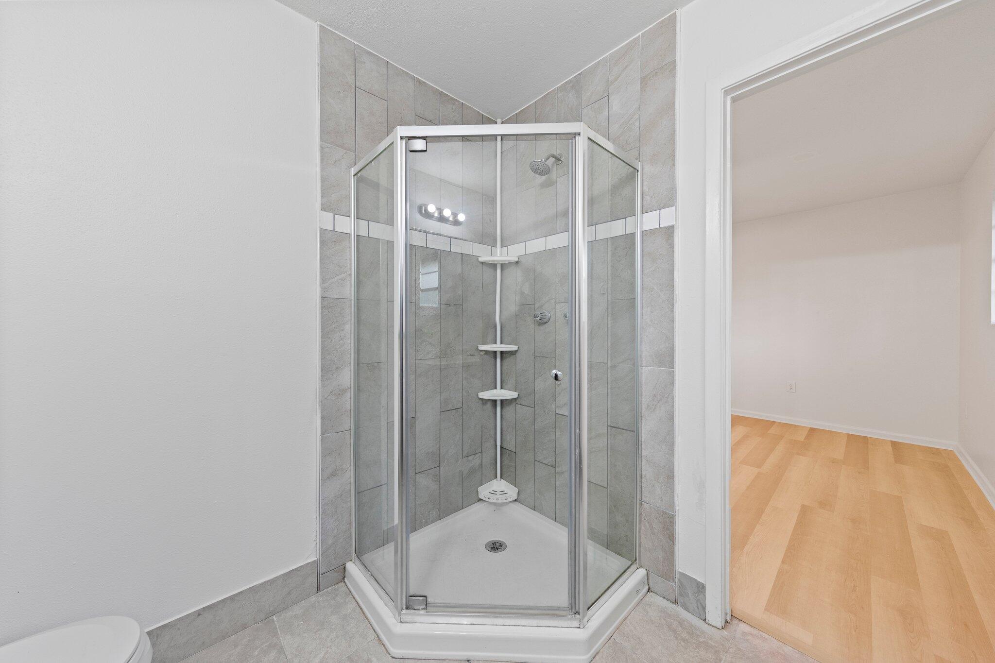 GARNIERS HEIGHTS 1ST ADDN - Residential