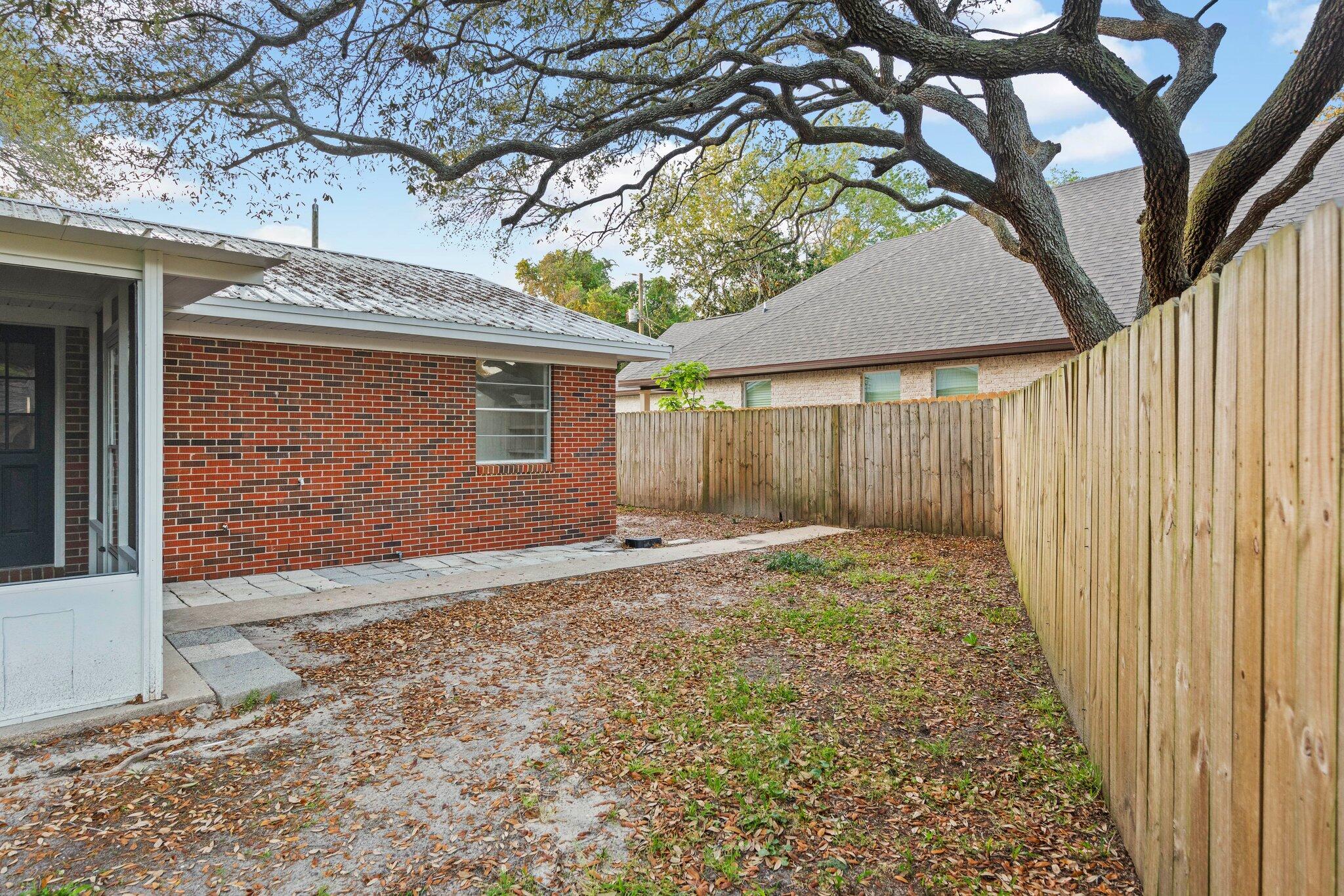 GARNIERS HEIGHTS 1ST ADDN - Residential