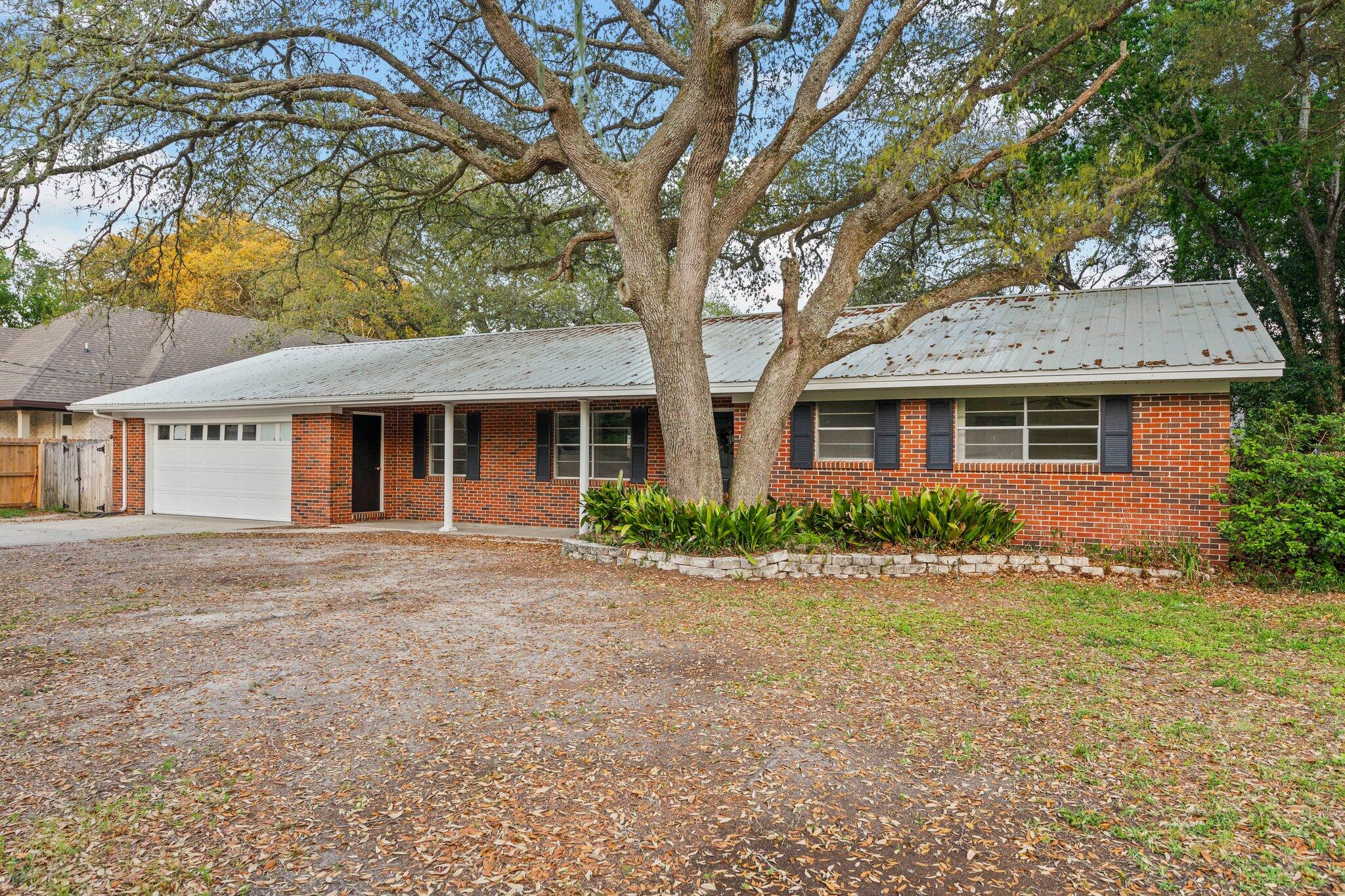 GARNIERS HEIGHTS 1ST ADDN - Residential