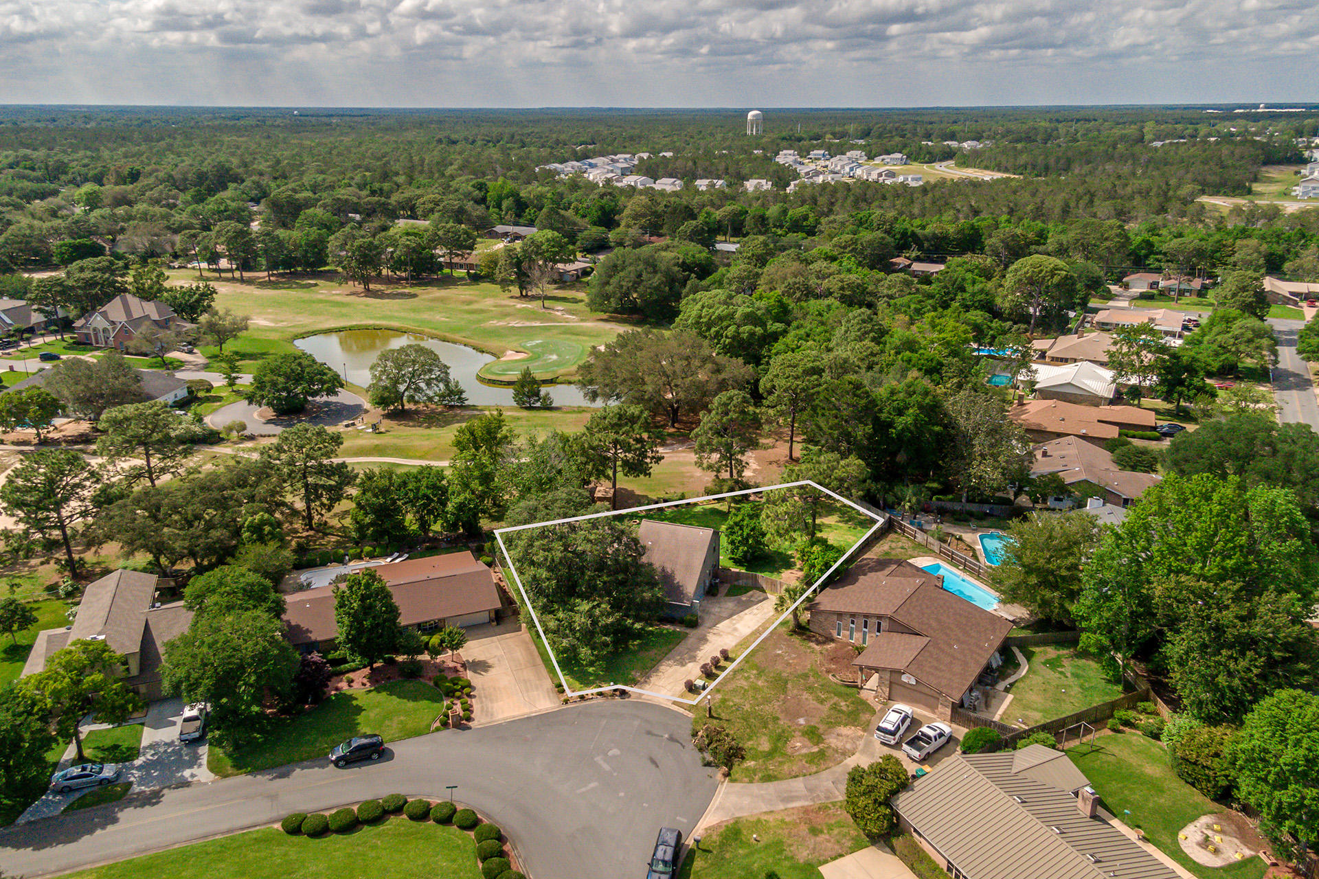 SEC/T LAKE LORRAINE EST 3RD - Residential