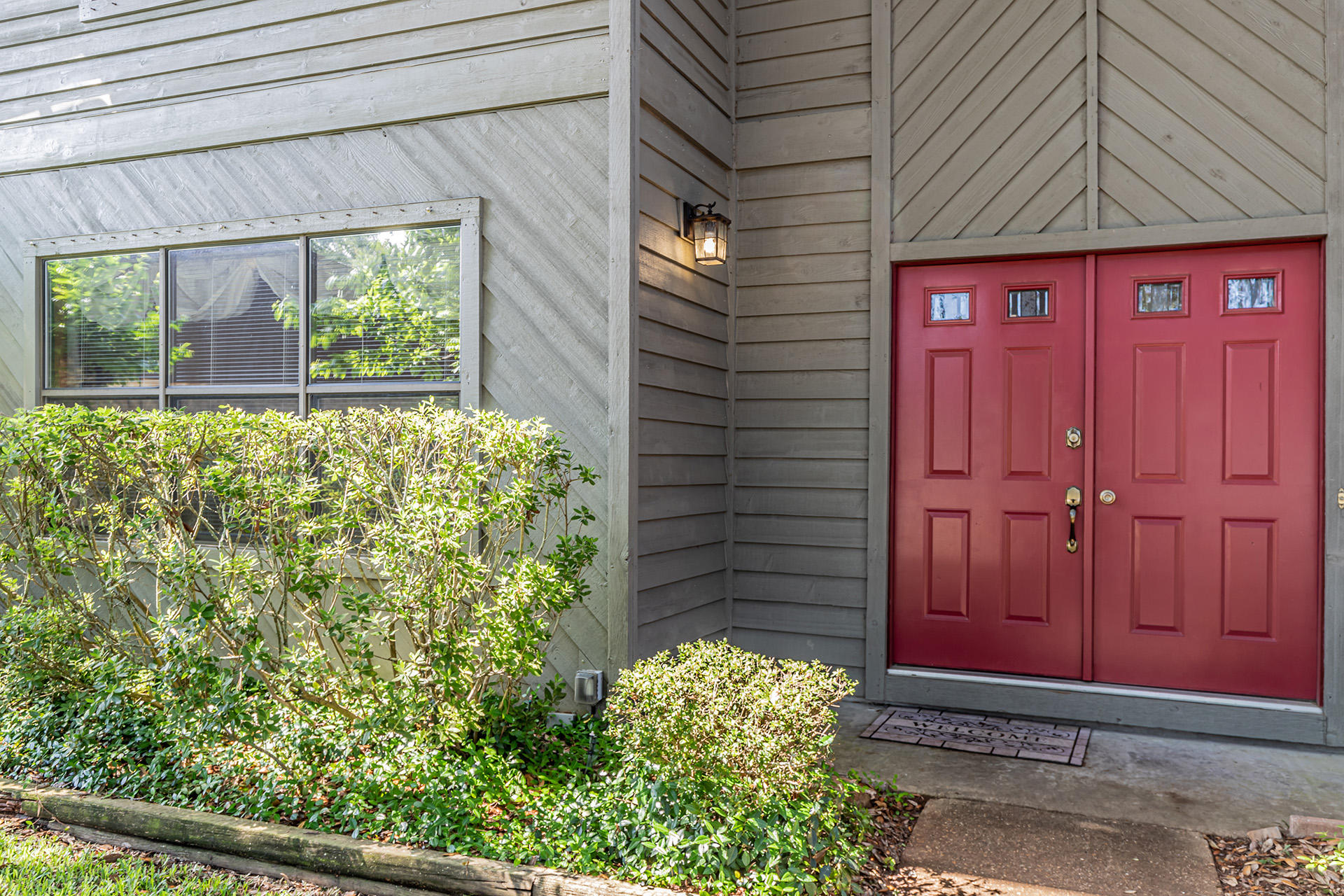 SEC/T LAKE LORRAINE EST 3RD - Residential