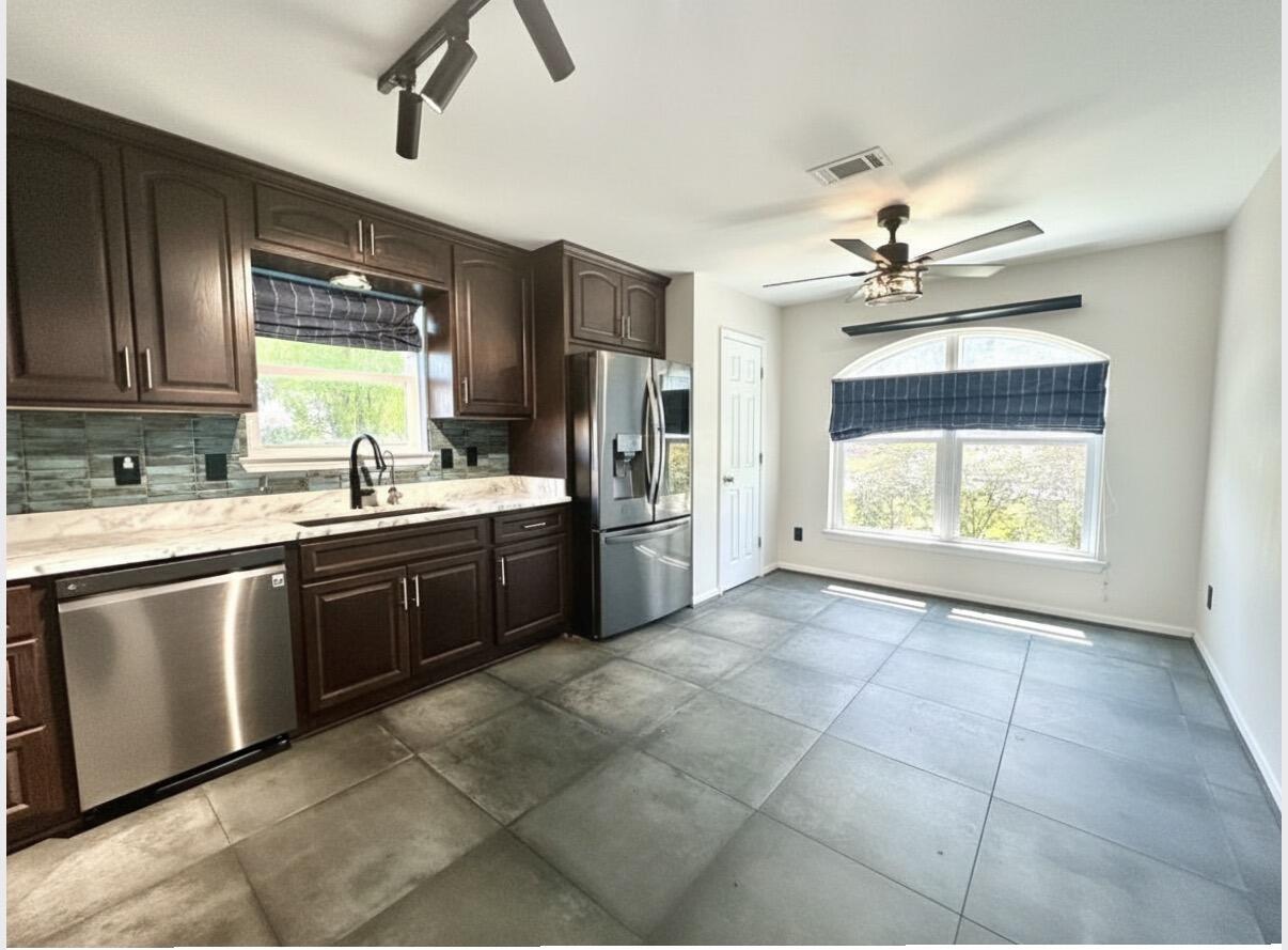 SOUTHERN PINES - Residential