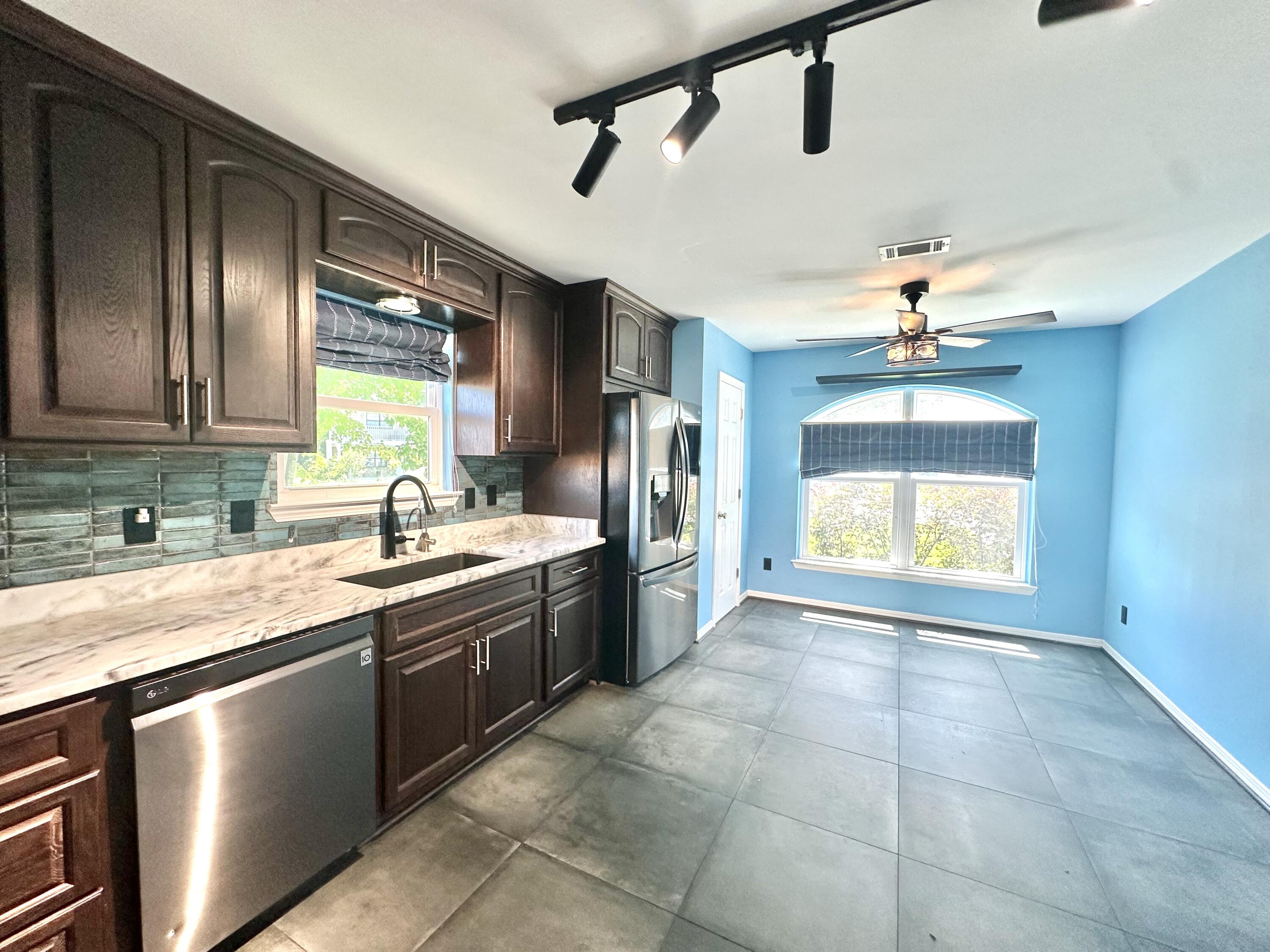 SOUTHERN PINES - Residential