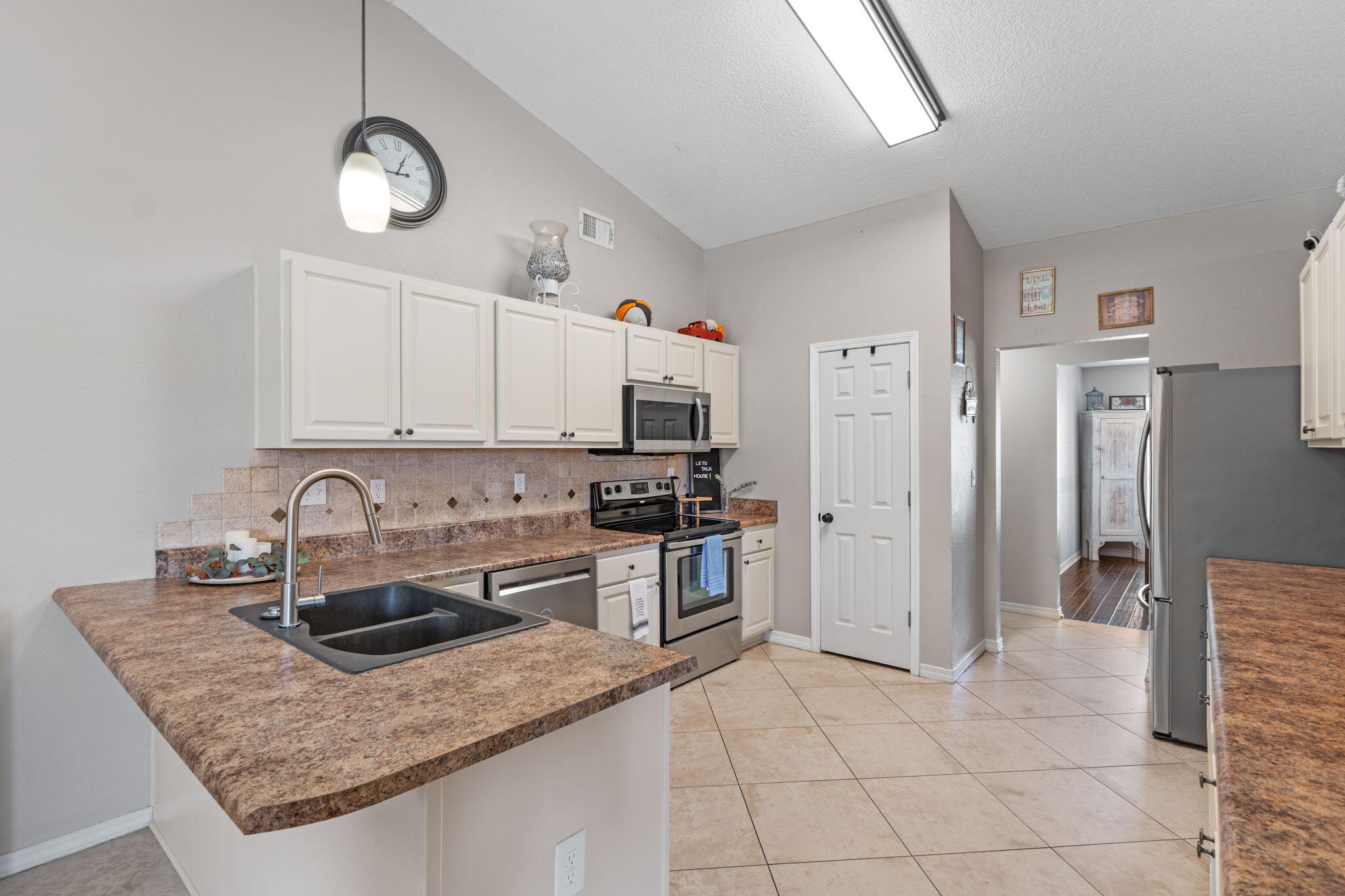 LEE FARMS PH I - Residential
