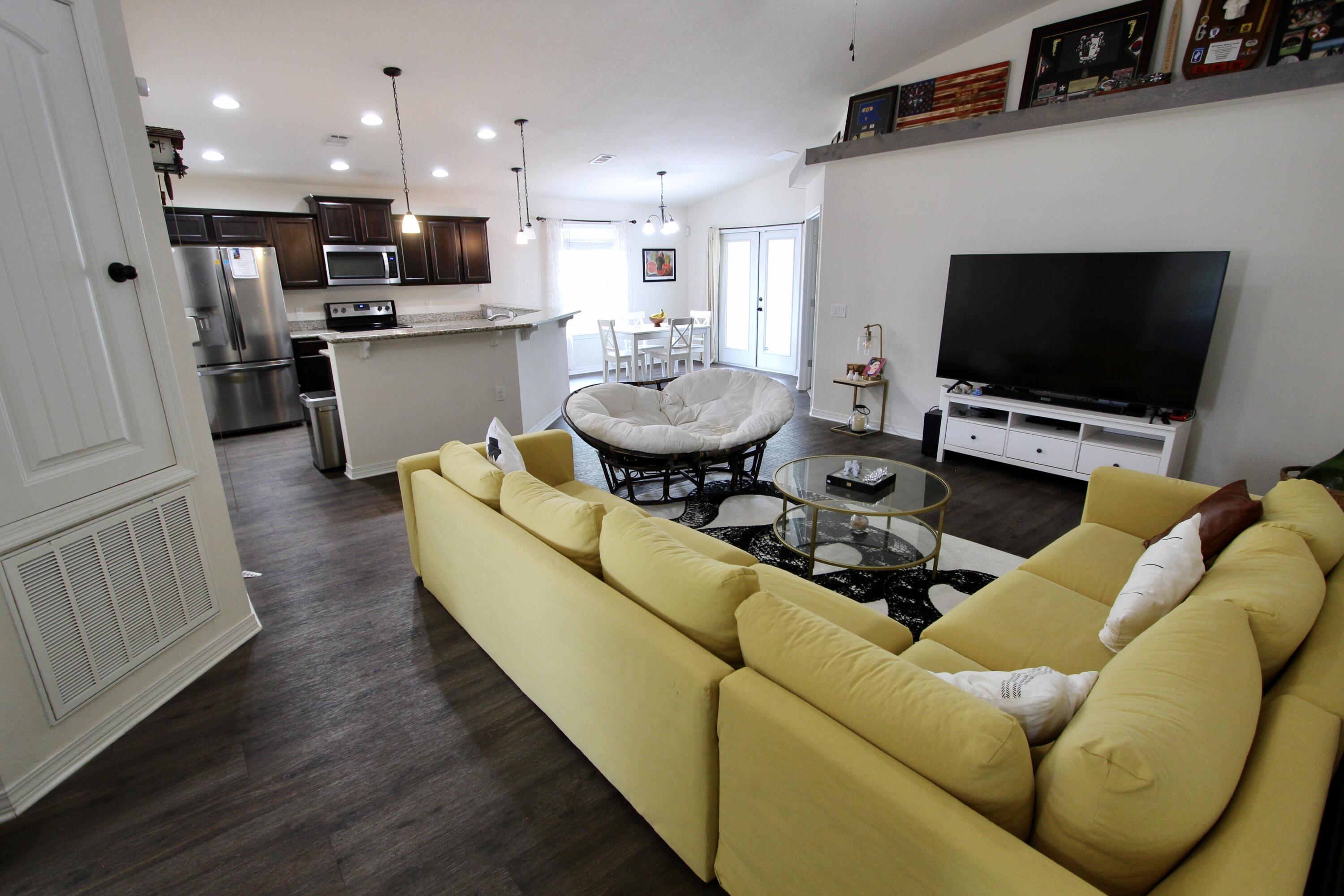 Taylor Farms - Residential Lease