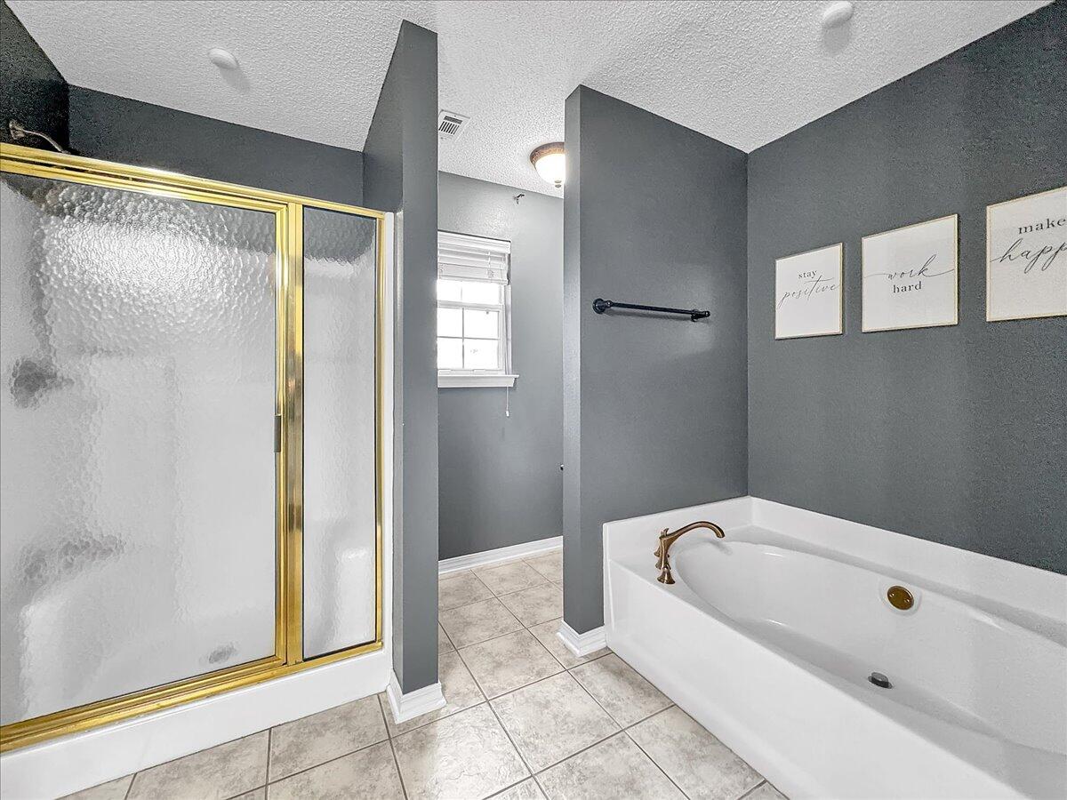 HIDDEN ESTATES - Residential