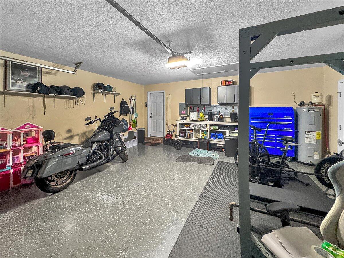 HIDDEN ESTATES - Residential