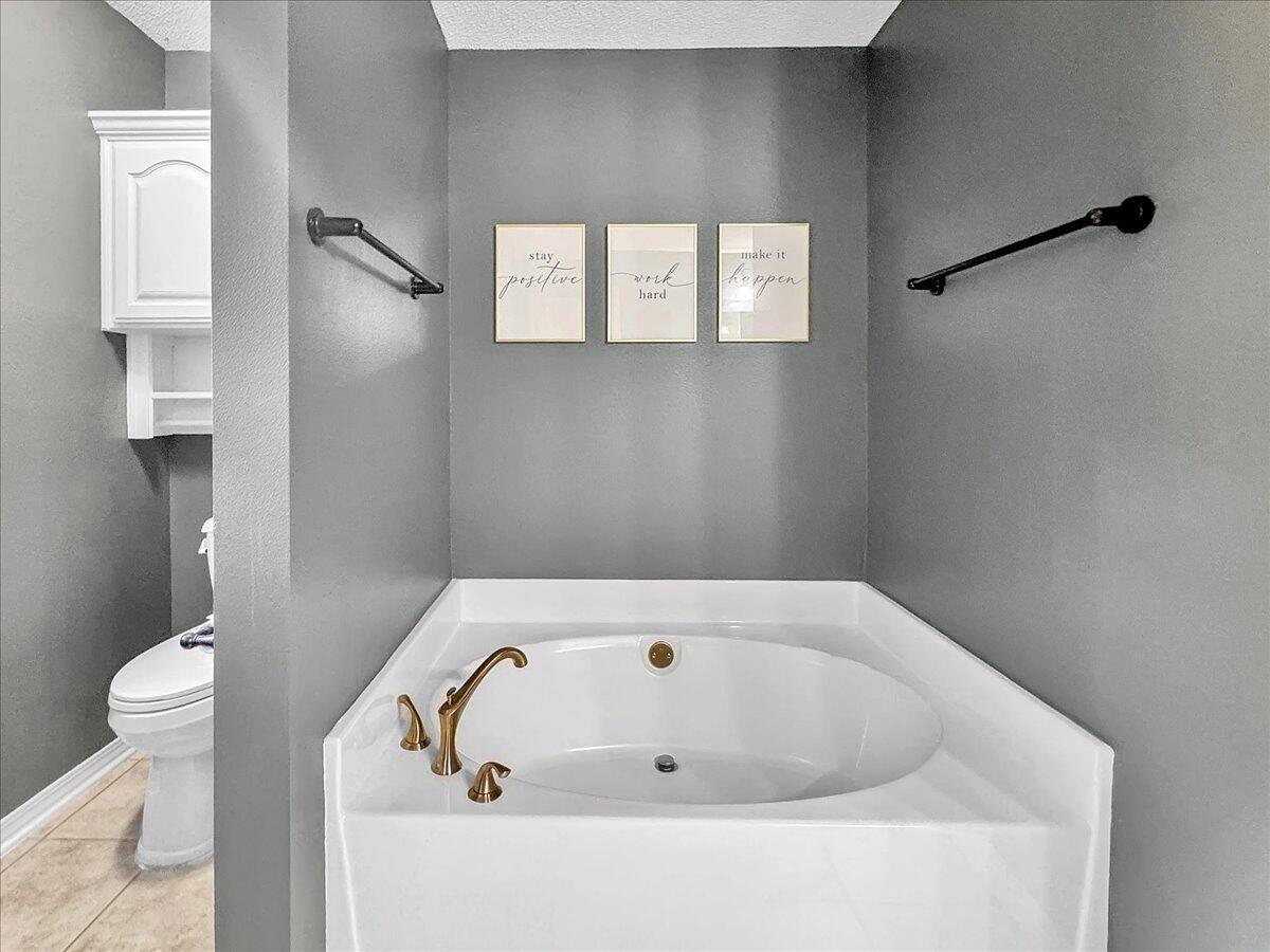 HIDDEN ESTATES - Residential