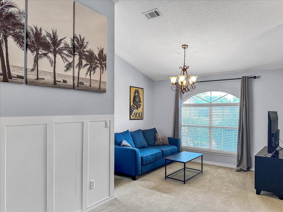 HIDDEN ESTATES - Residential