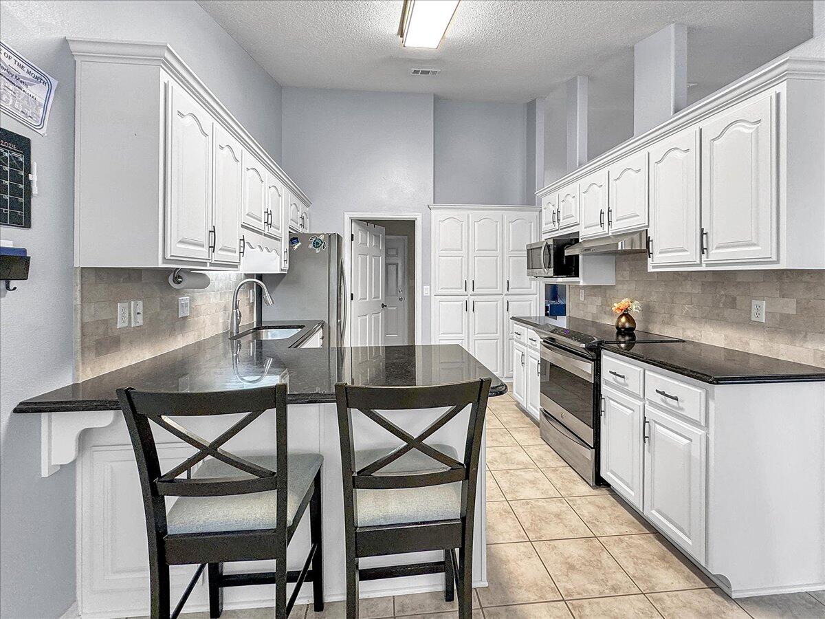 HIDDEN ESTATES - Residential