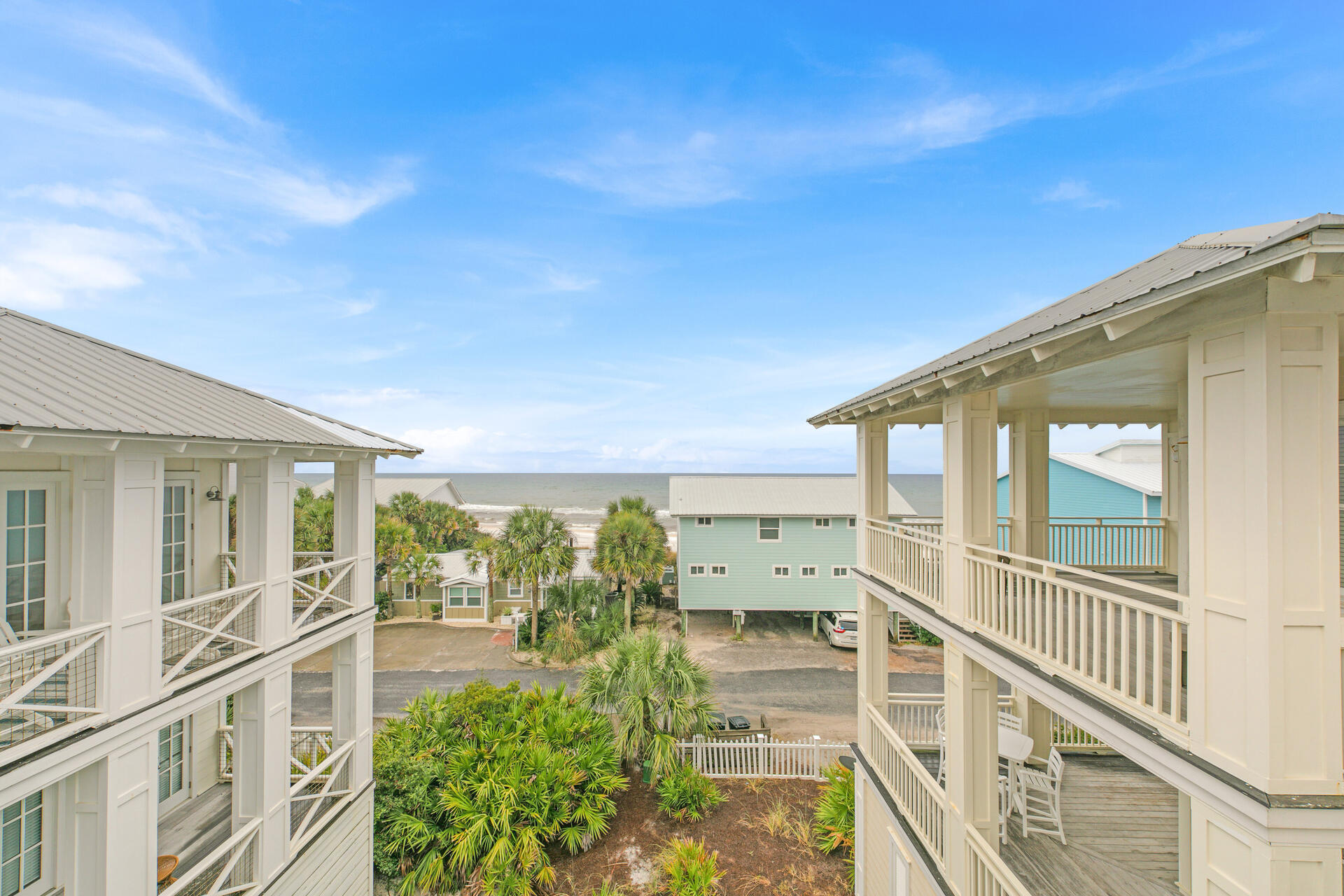 SUMMER'S EDGE - Residential