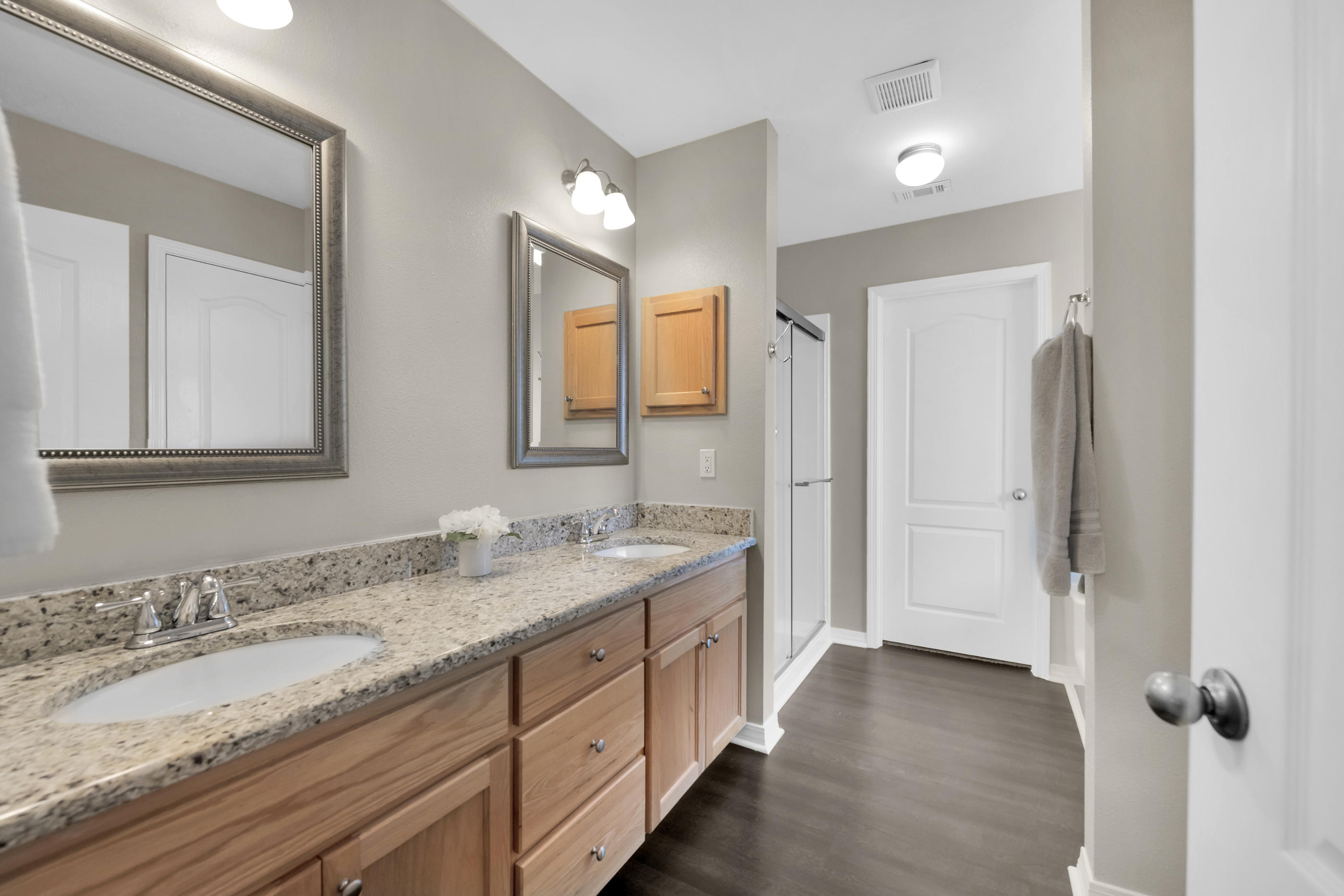 CREETWOOD VILLAGE - Residential