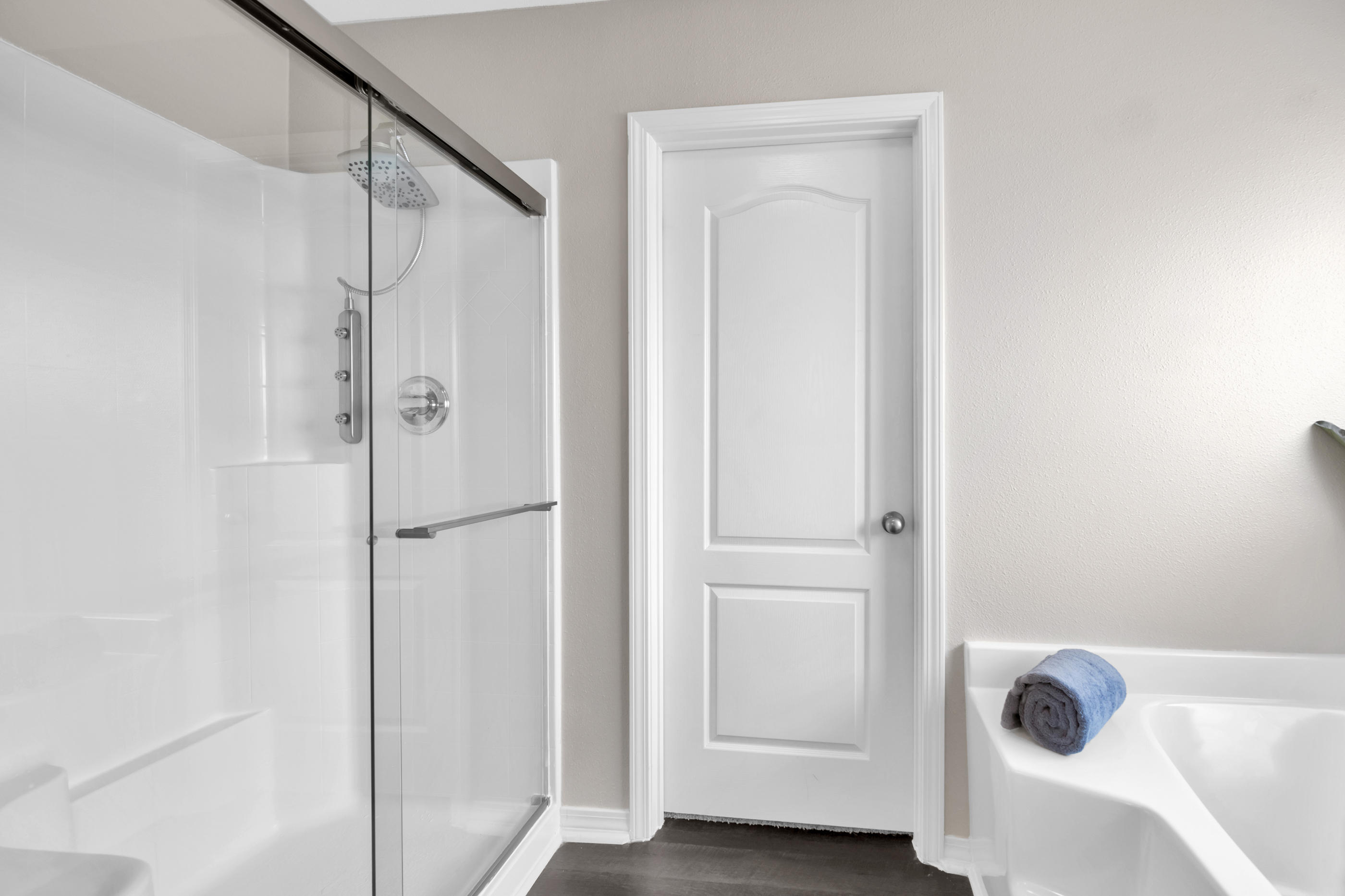 CREETWOOD VILLAGE - Residential