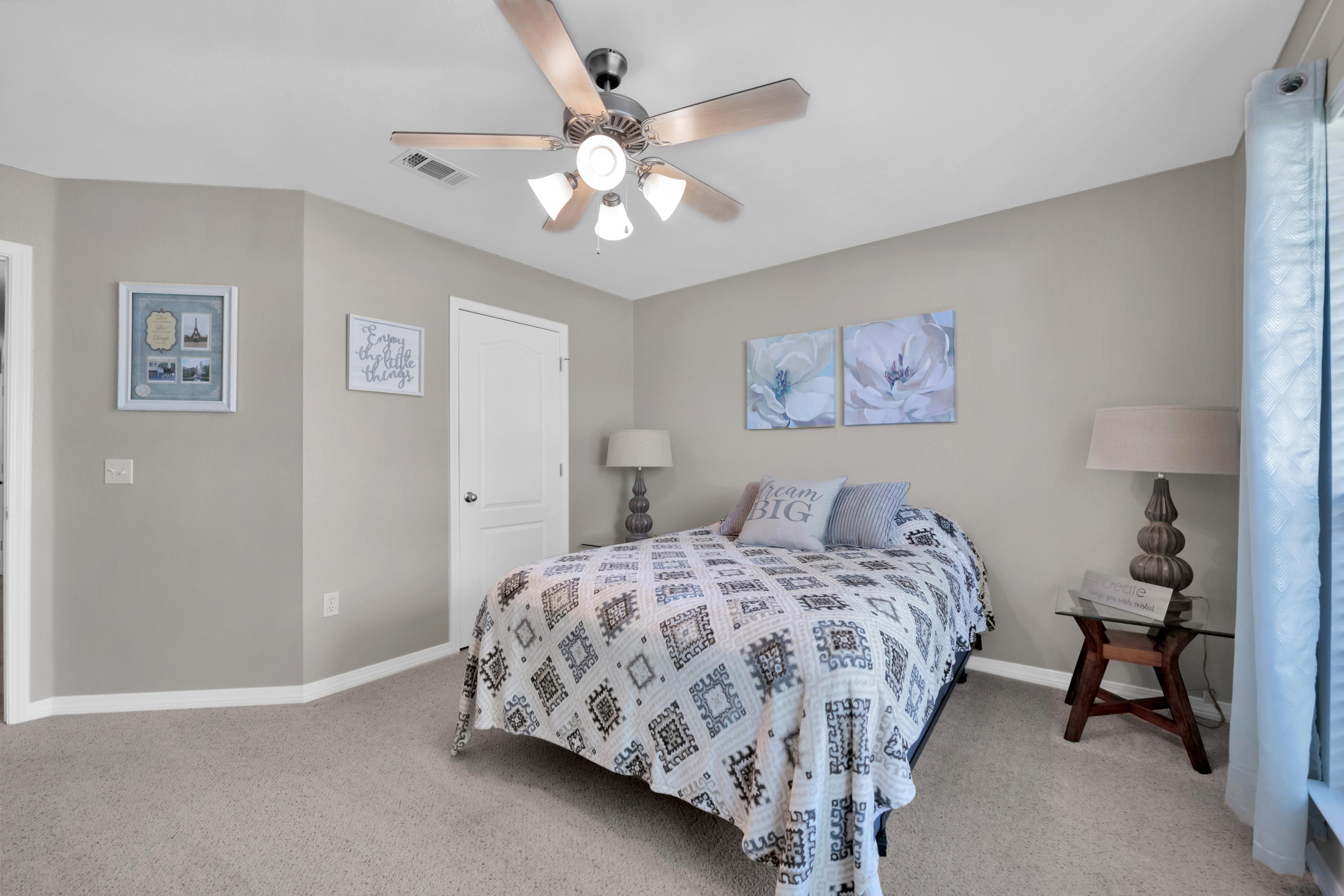 CREETWOOD VILLAGE - Residential