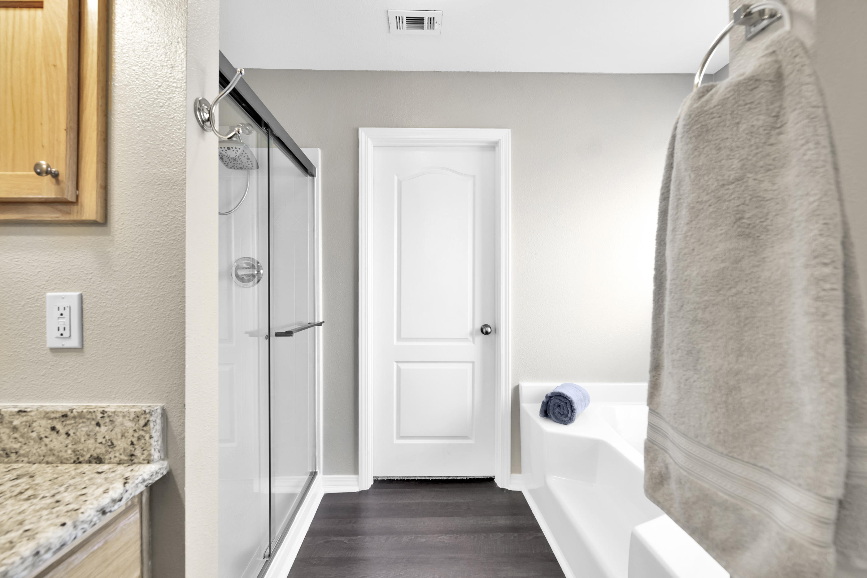 CREETWOOD VILLAGE - Residential