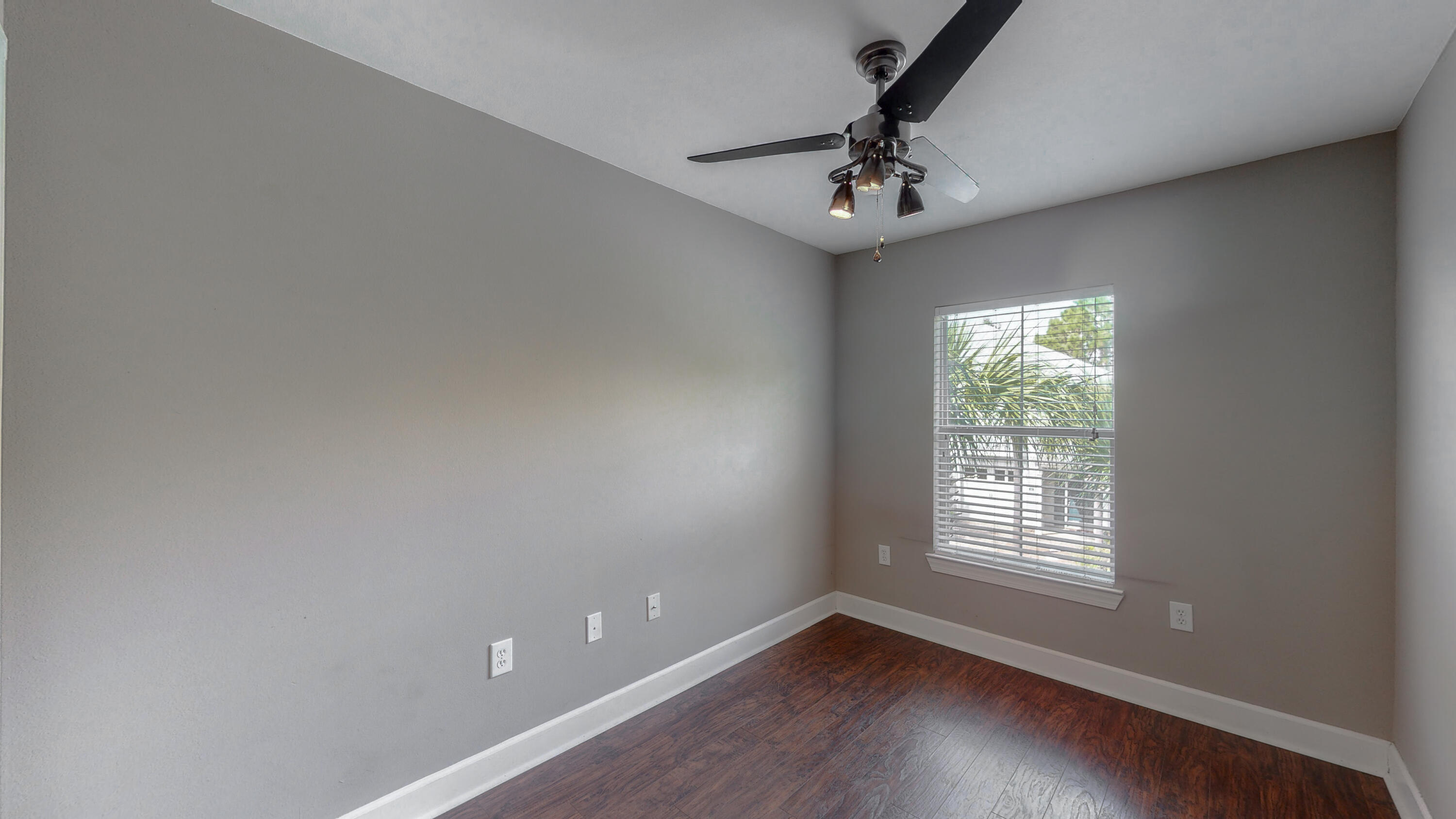 EAGLE BAY - Residential