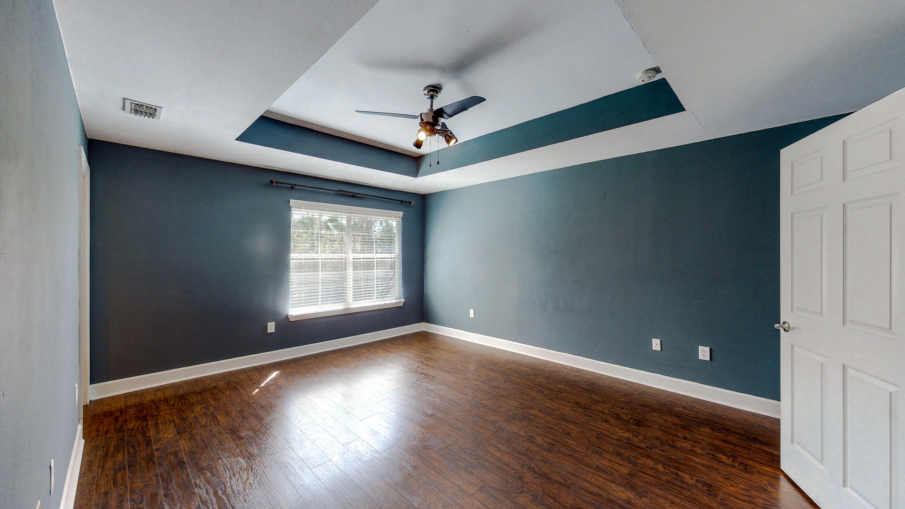 EAGLE BAY - Residential