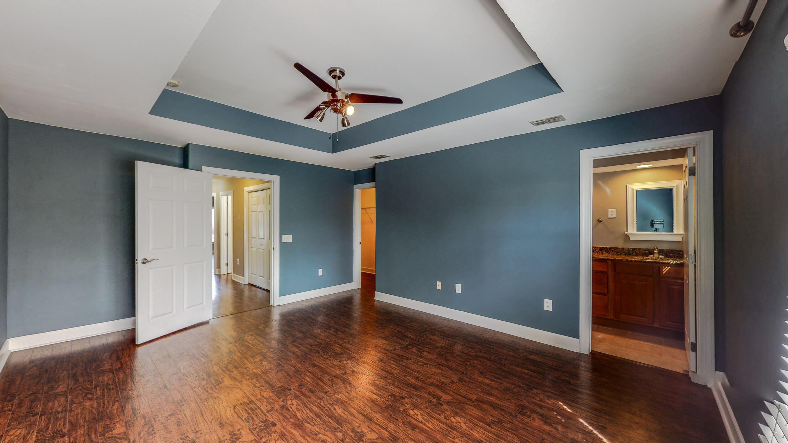 EAGLE BAY - Residential