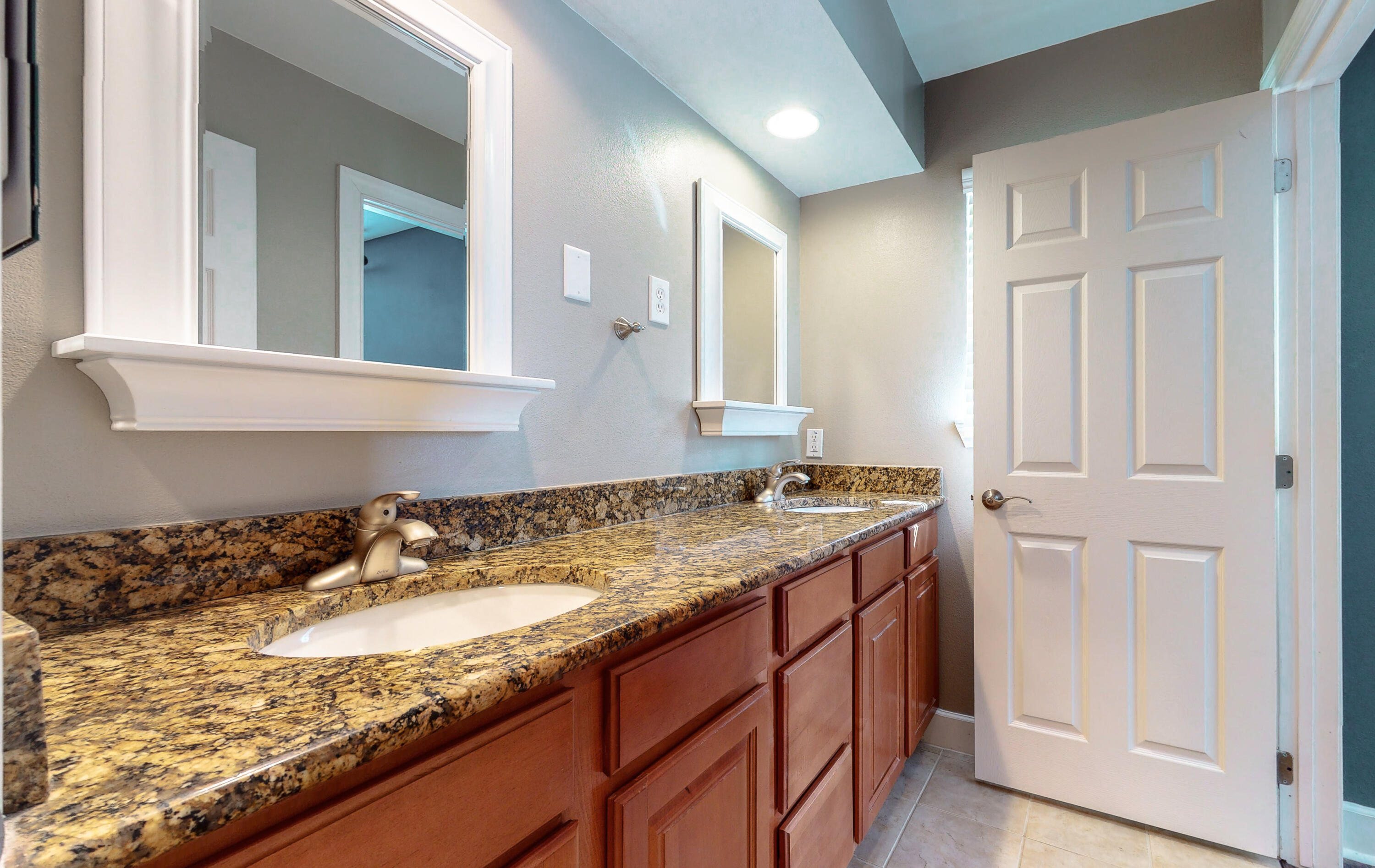 EAGLE BAY - Residential