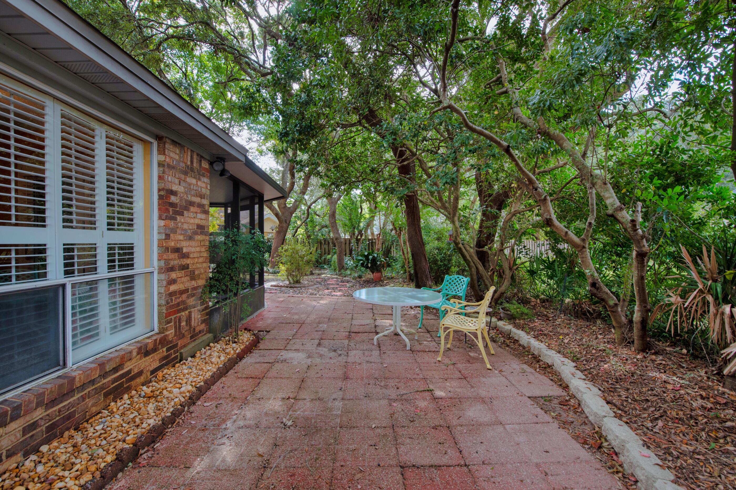 LAKE POINTE - Residential
