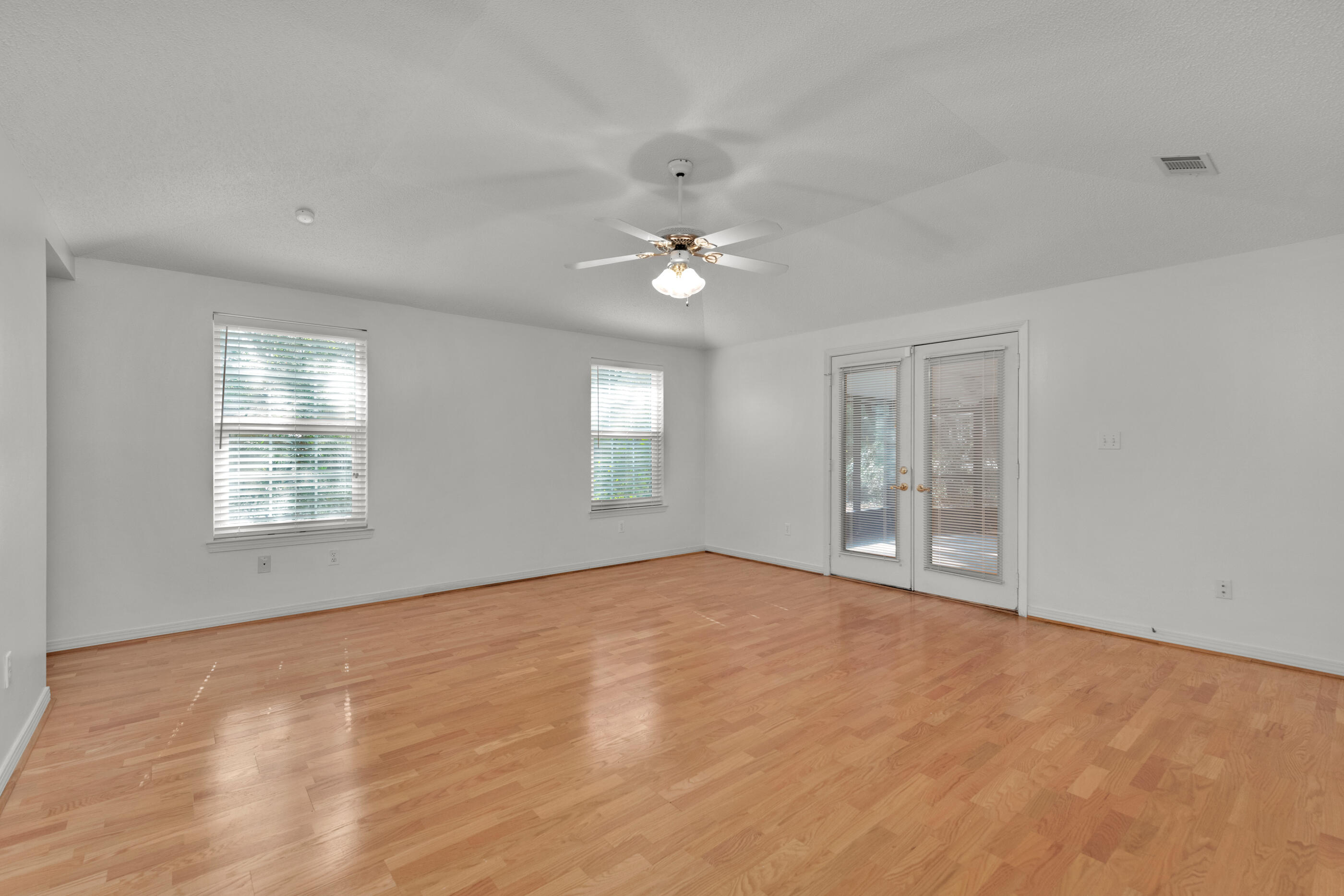LAKE POINTE - Residential
