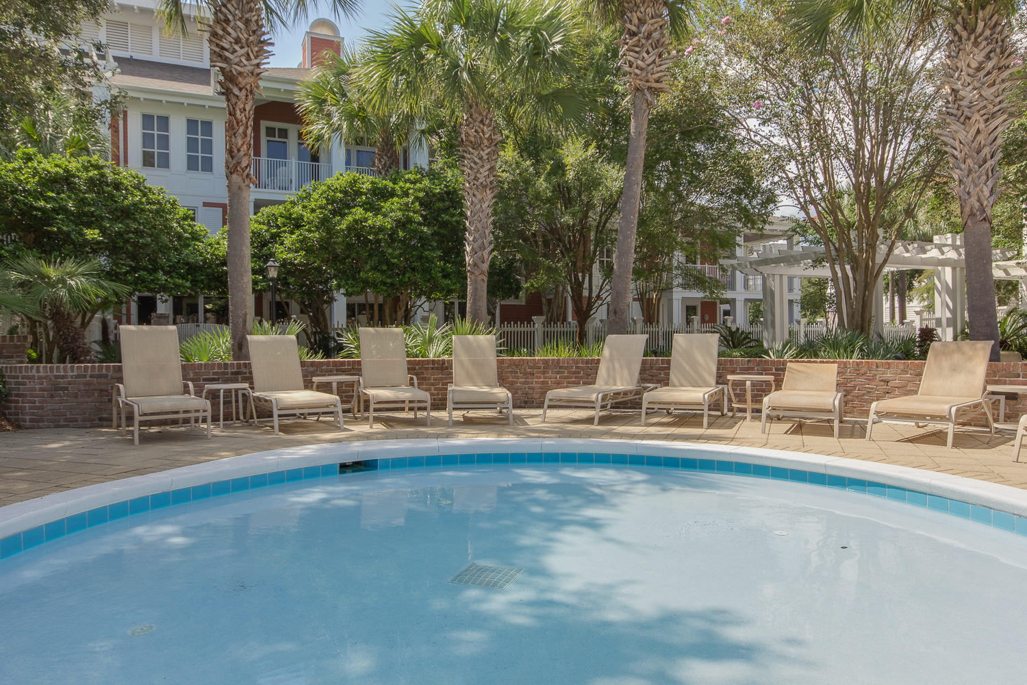 MARKET STREET INN - Residential Lease