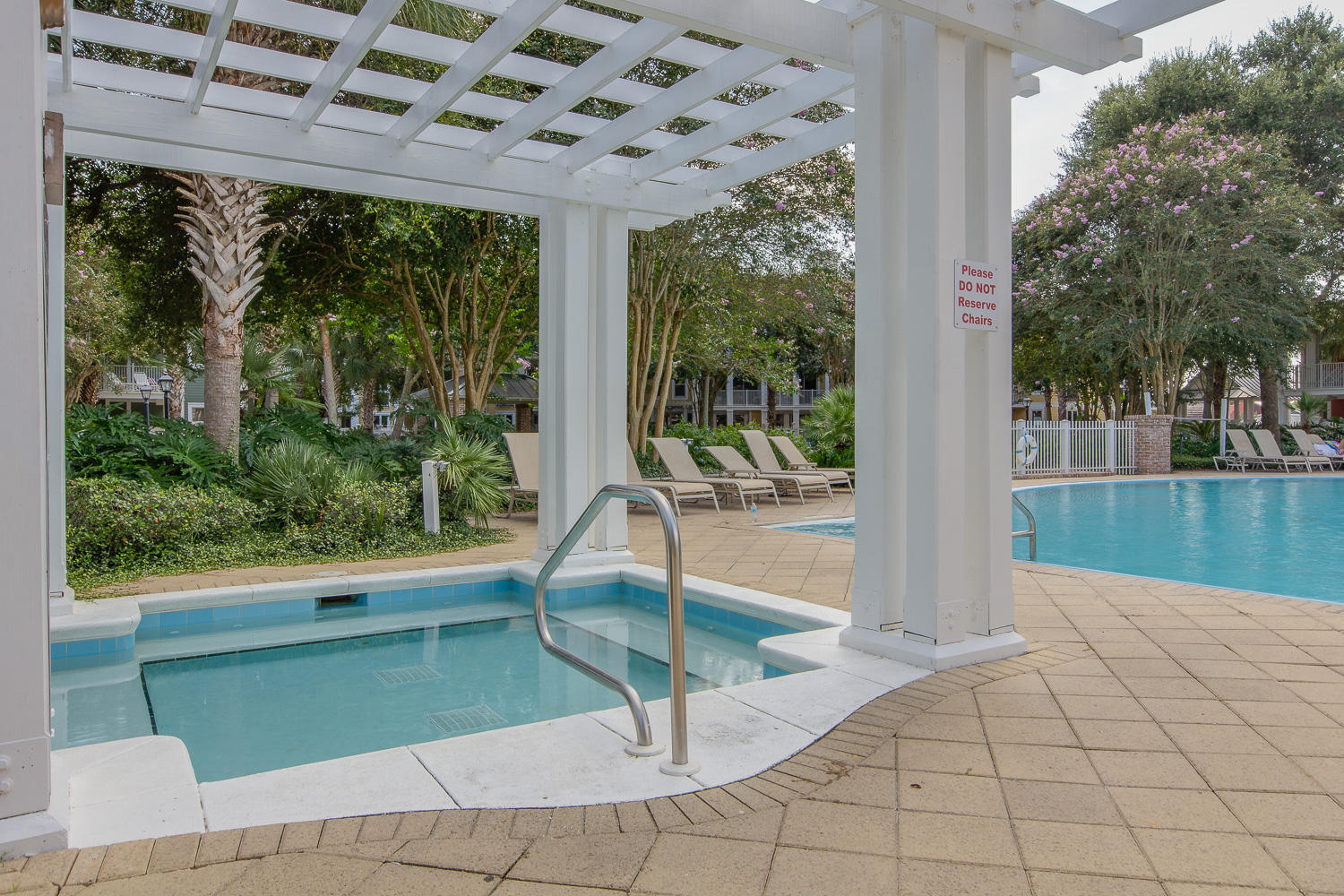MARKET STREET INN - Residential Lease