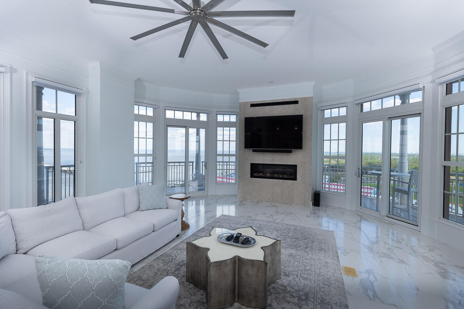 ONE WATER PLACE AT KELLY PLANTATION - Residential
