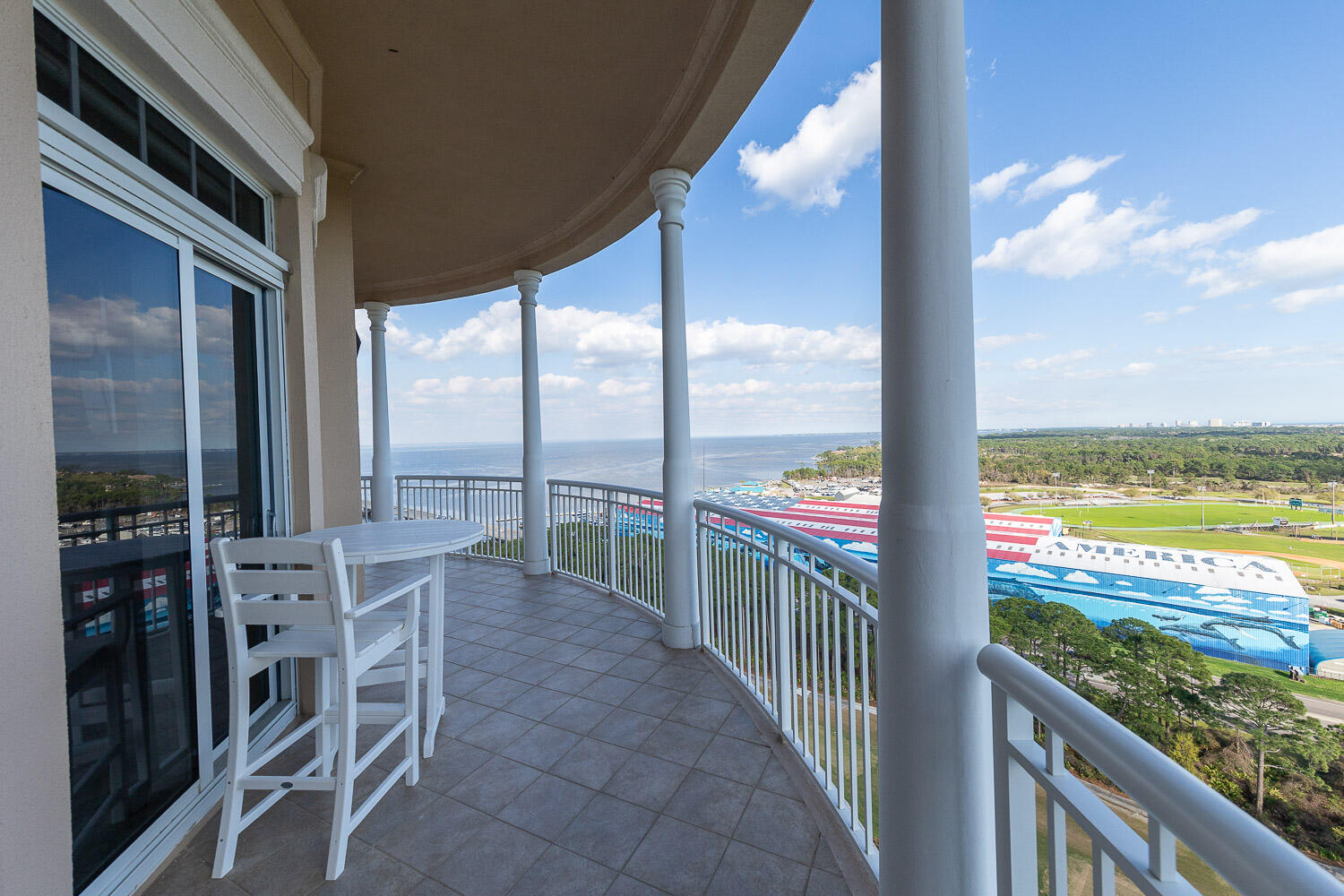 ONE WATER PLACE AT KELLY PLANTATION - Residential