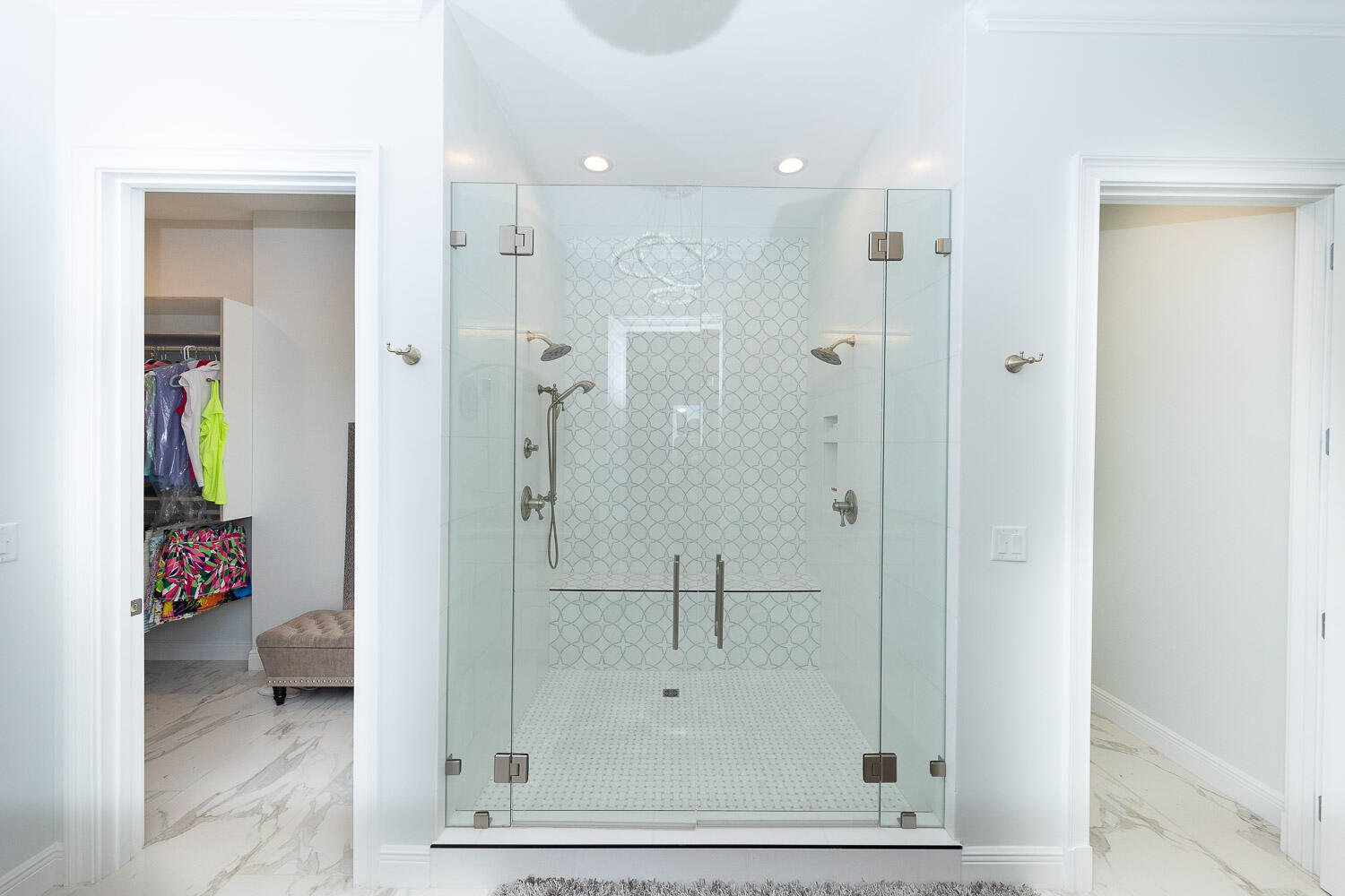 ONE WATER PLACE AT KELLY PLANTATION - Residential