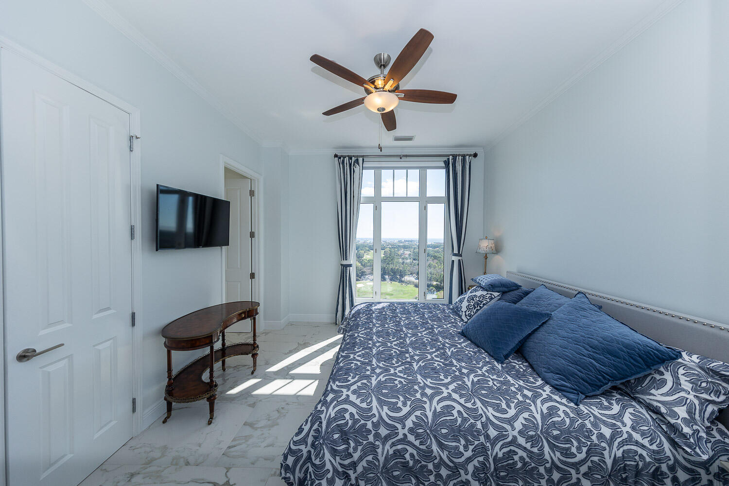 ONE WATER PLACE AT KELLY PLANTATION - Residential