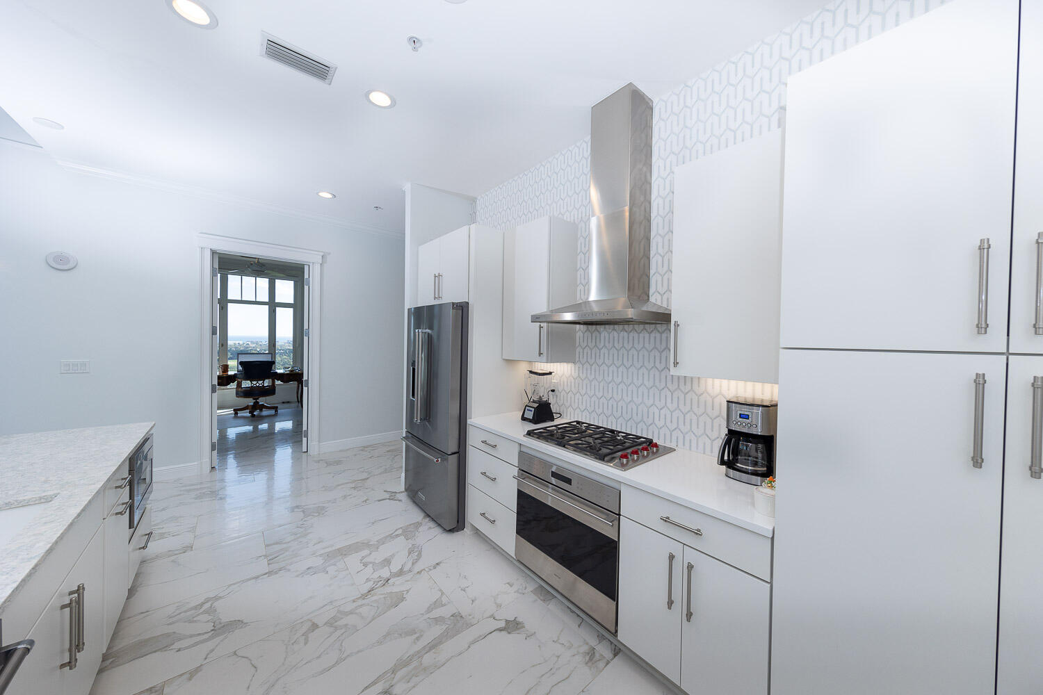 ONE WATER PLACE AT KELLY PLANTATION - Residential