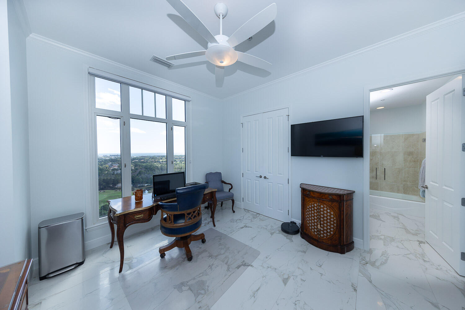 ONE WATER PLACE AT KELLY PLANTATION - Residential