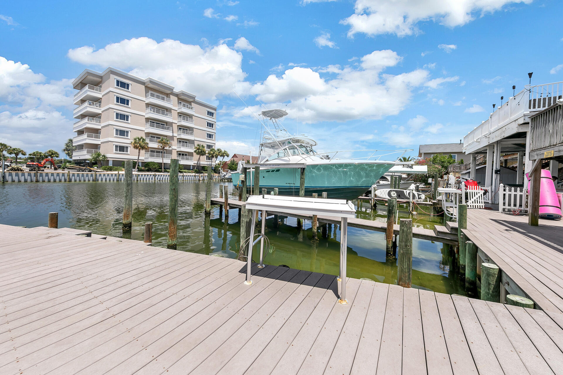 Sand Dollar T/H - Residential