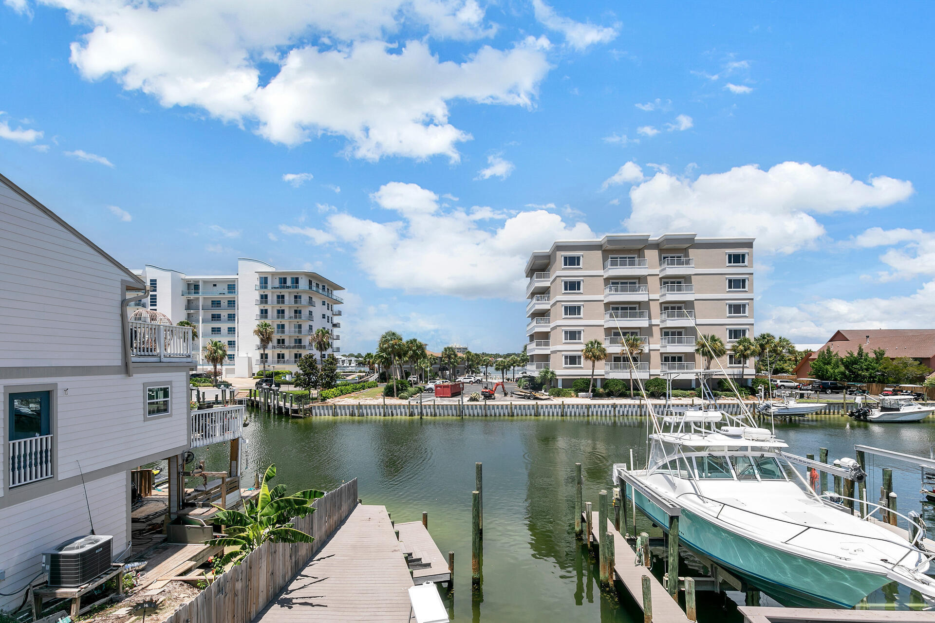 Sand Dollar T/H - Residential