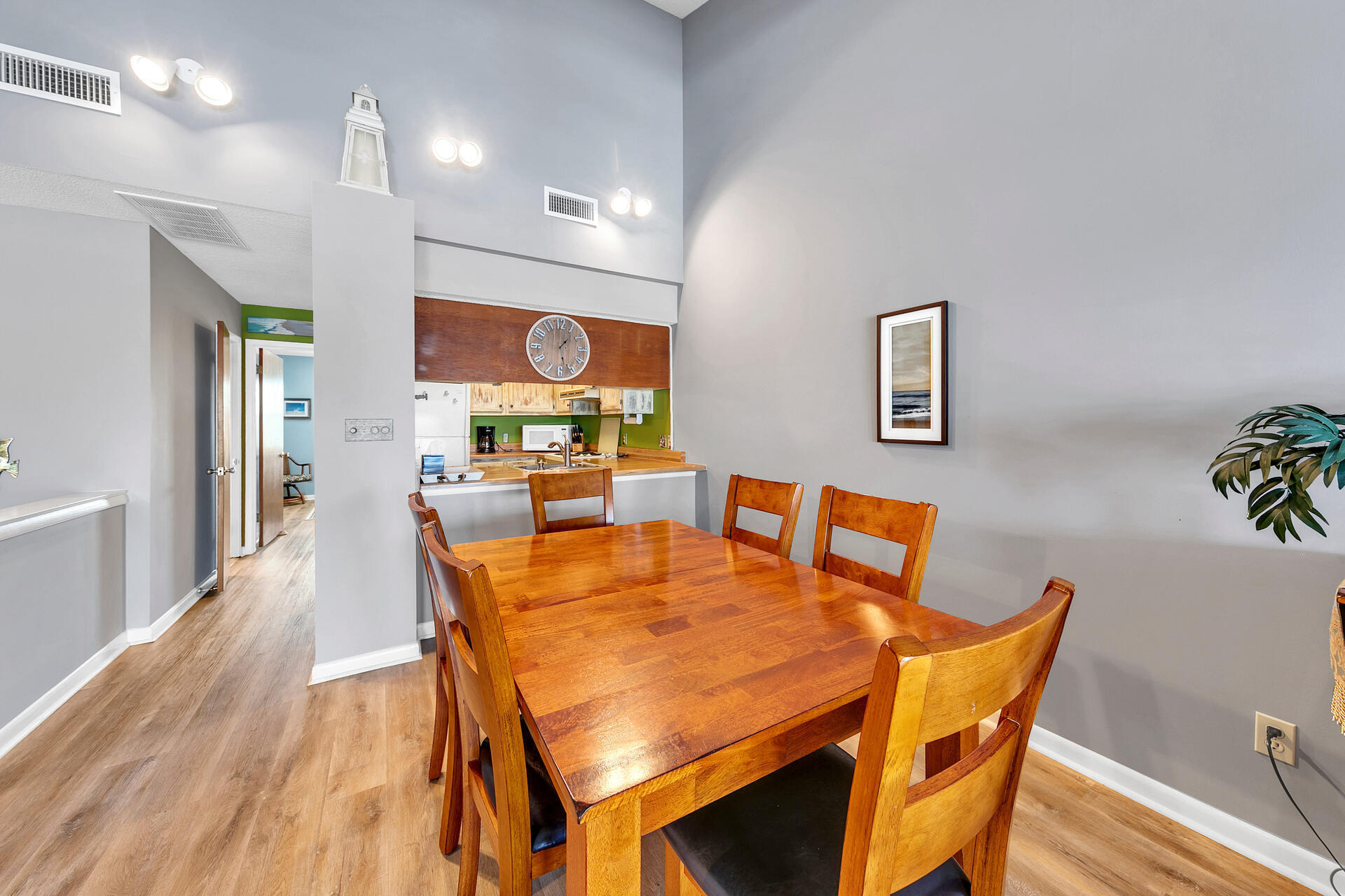 Sand Dollar T/H - Residential