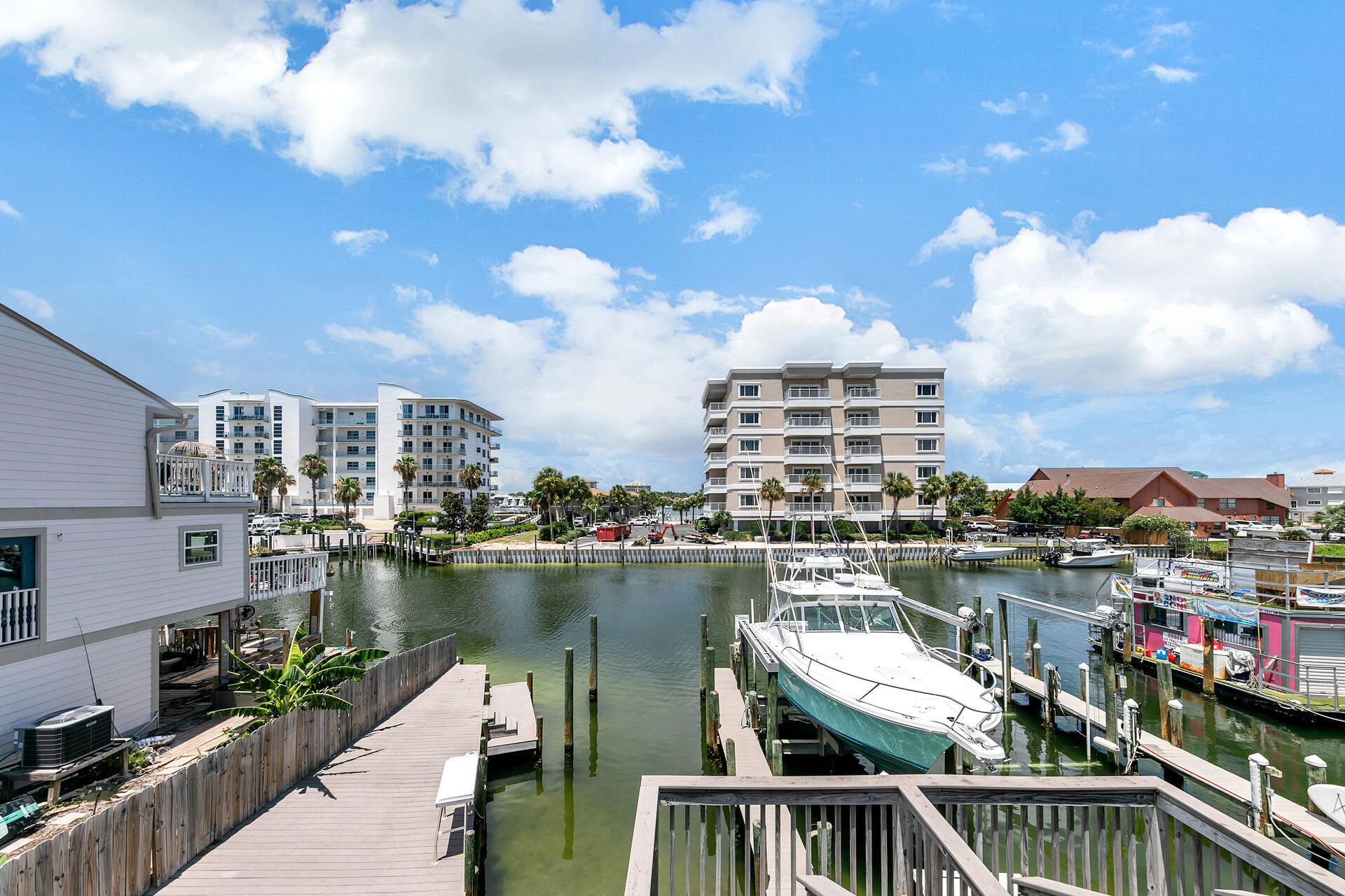 Sand Dollar T/H - Residential