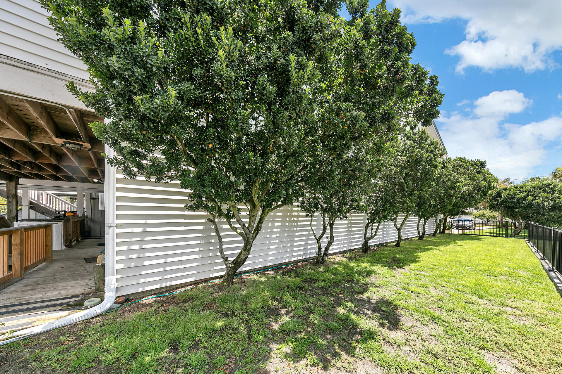 Sand Dollar T/H - Residential