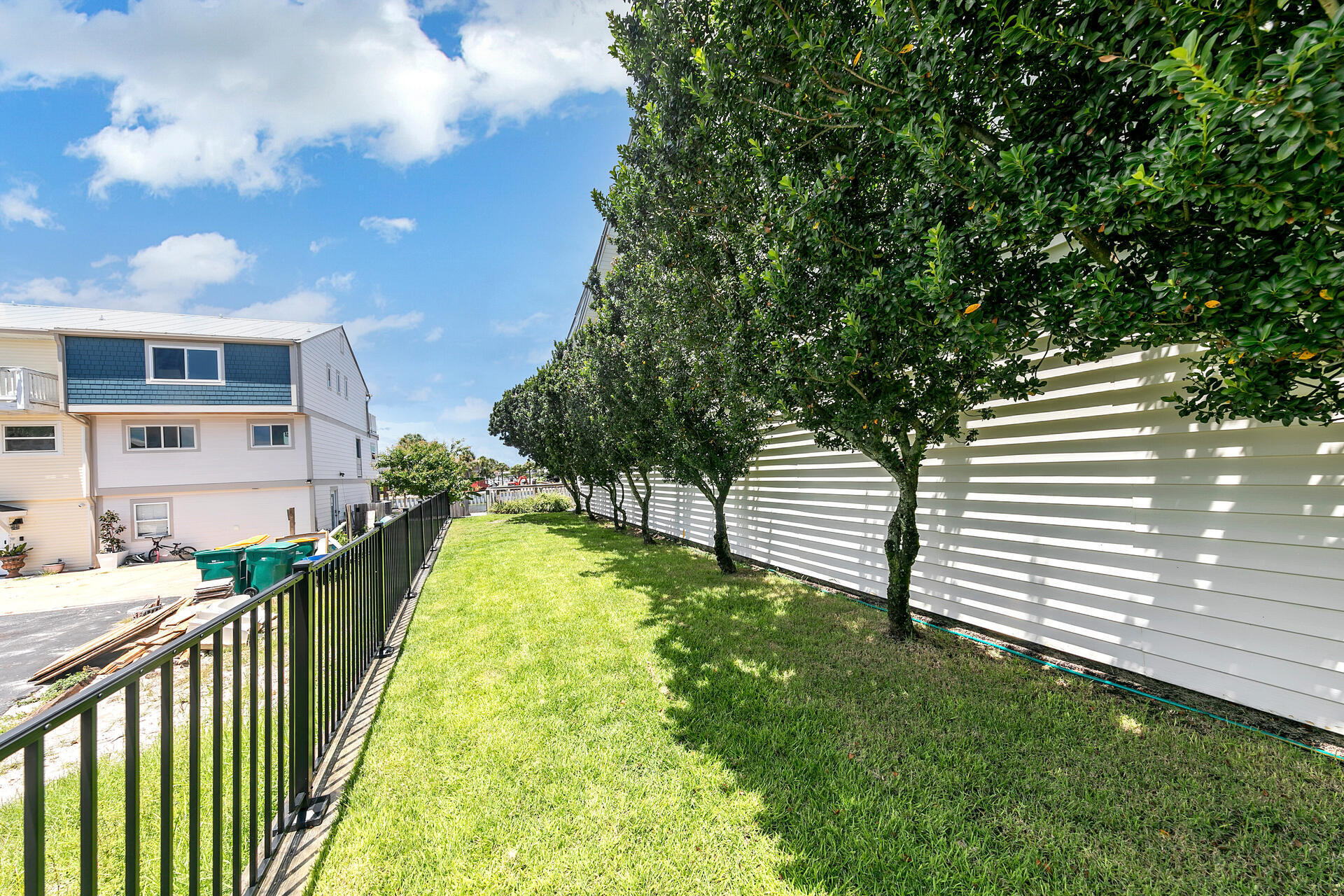 Sand Dollar T/H - Residential