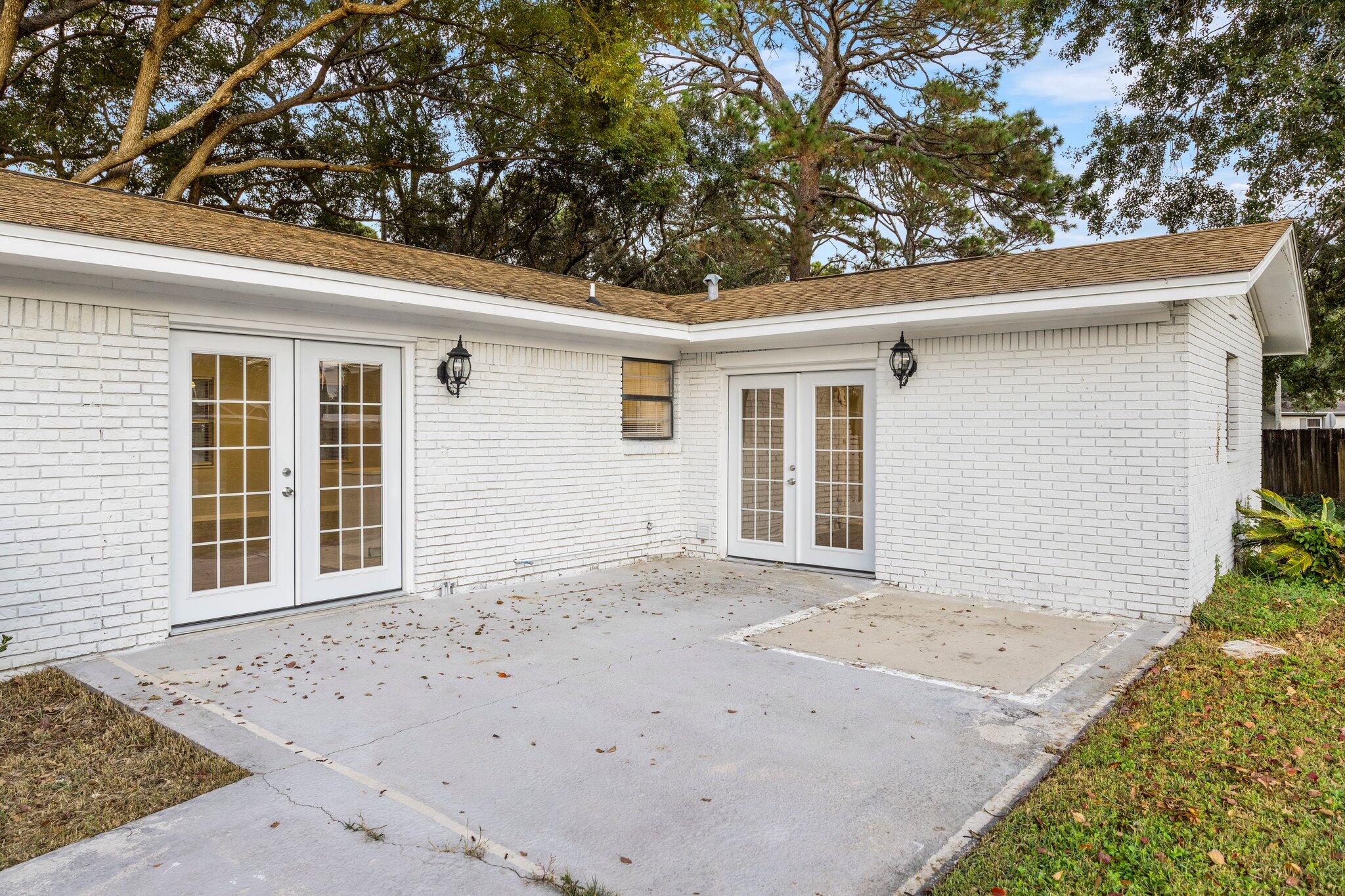 GRAHAM N Z - Residential