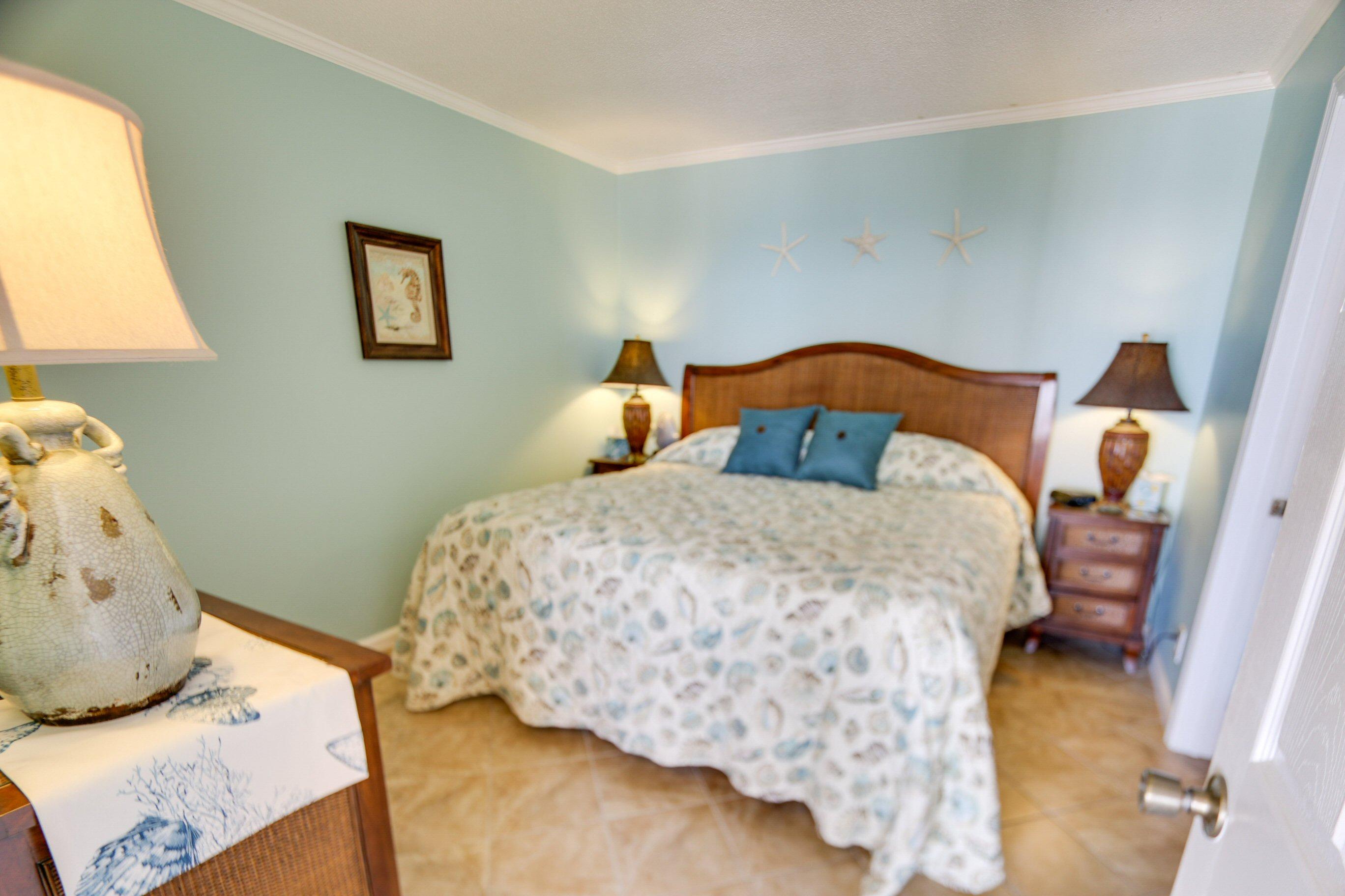 SUNBIRD CONDO - Residential