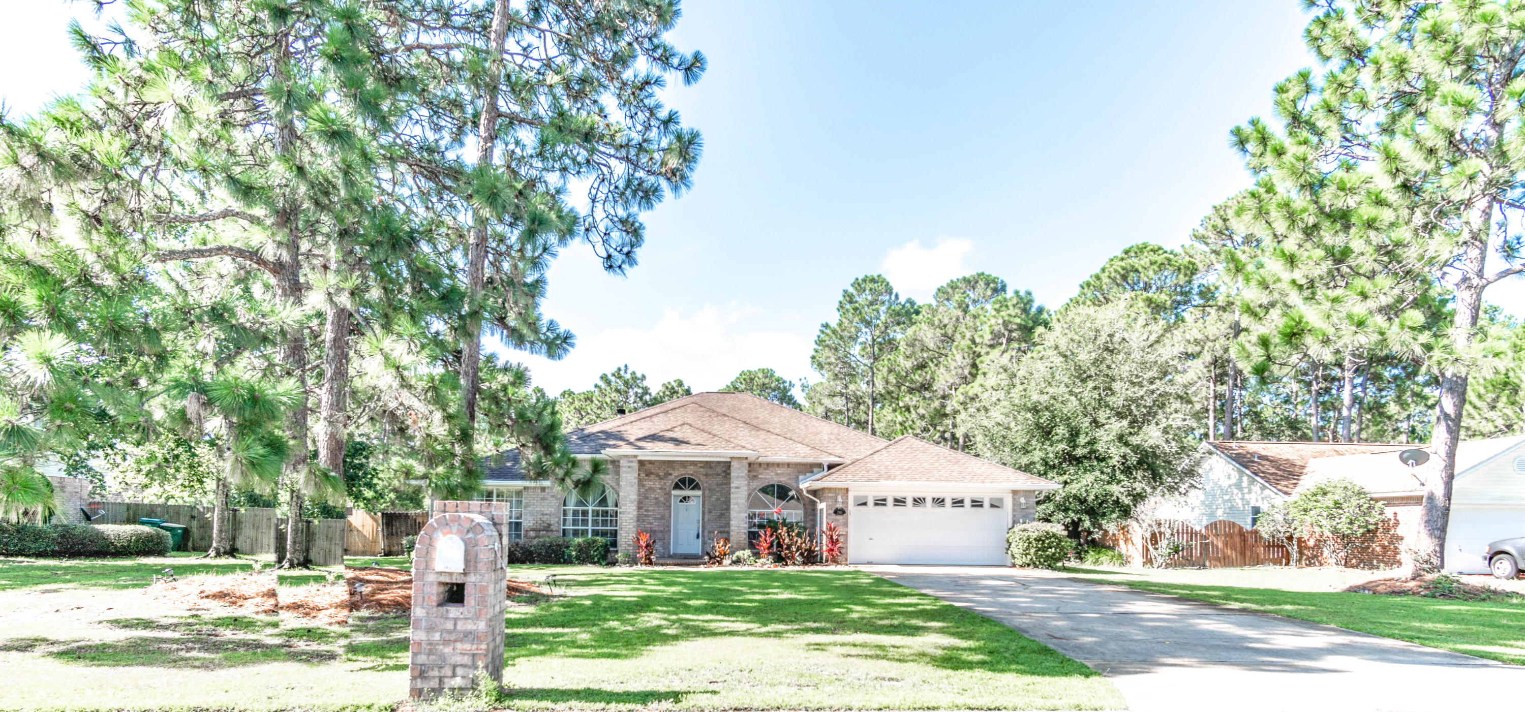 HOLLEY BY THE SEA - Residential