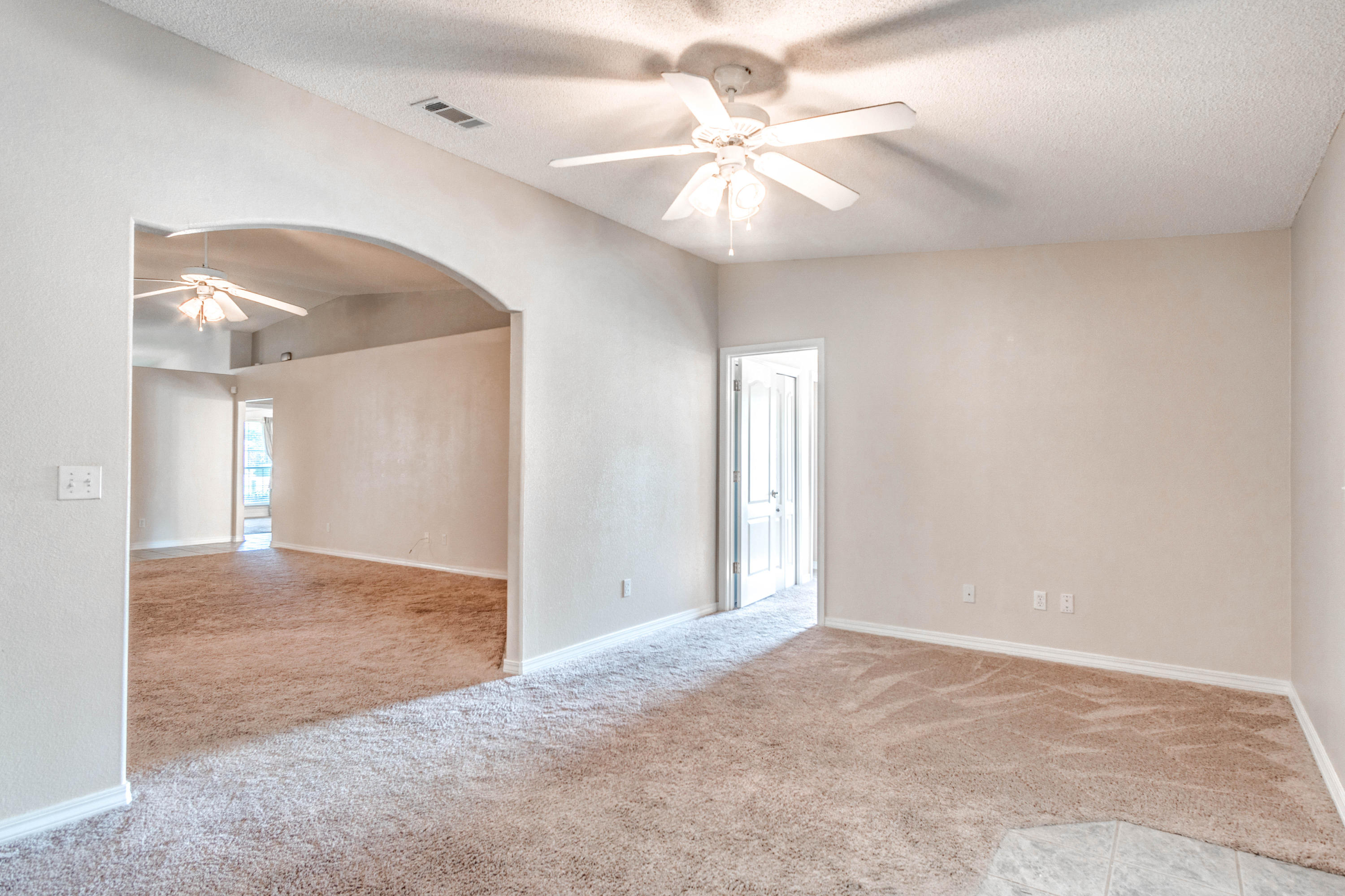 HOLLEY BY THE SEA - Residential